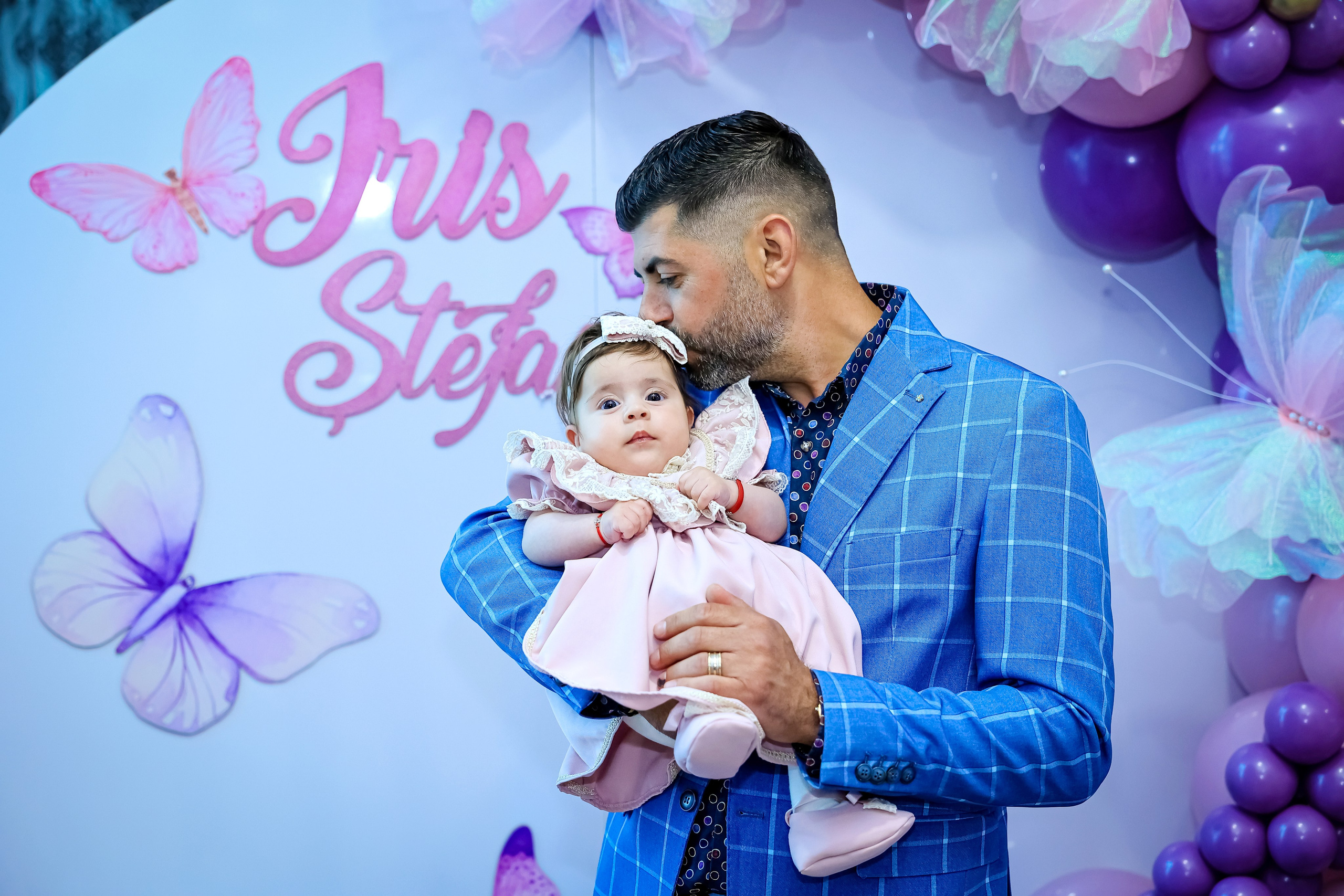 Iris Stefania. Moments By Gub