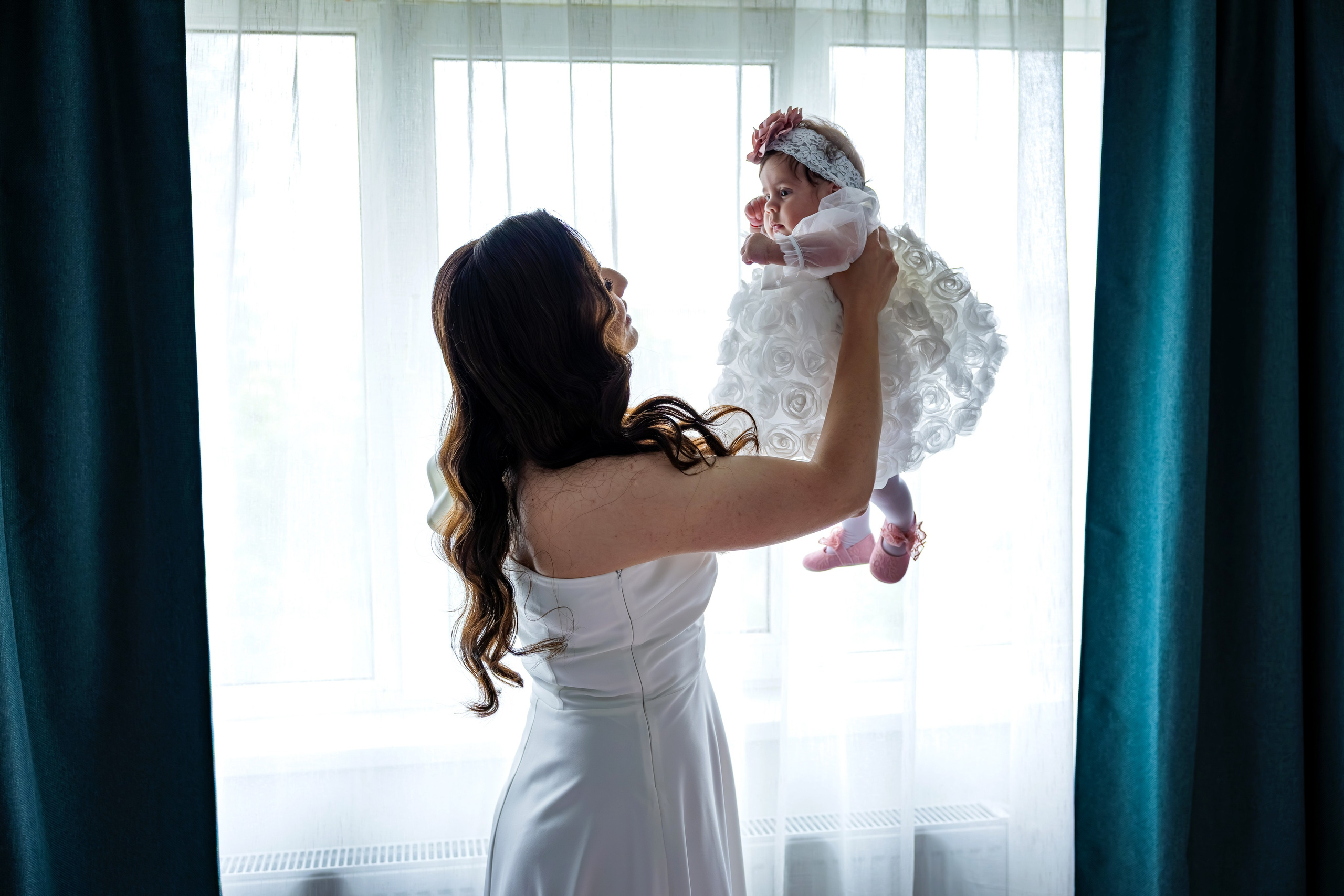 Iris Stefania. Moments By Gub