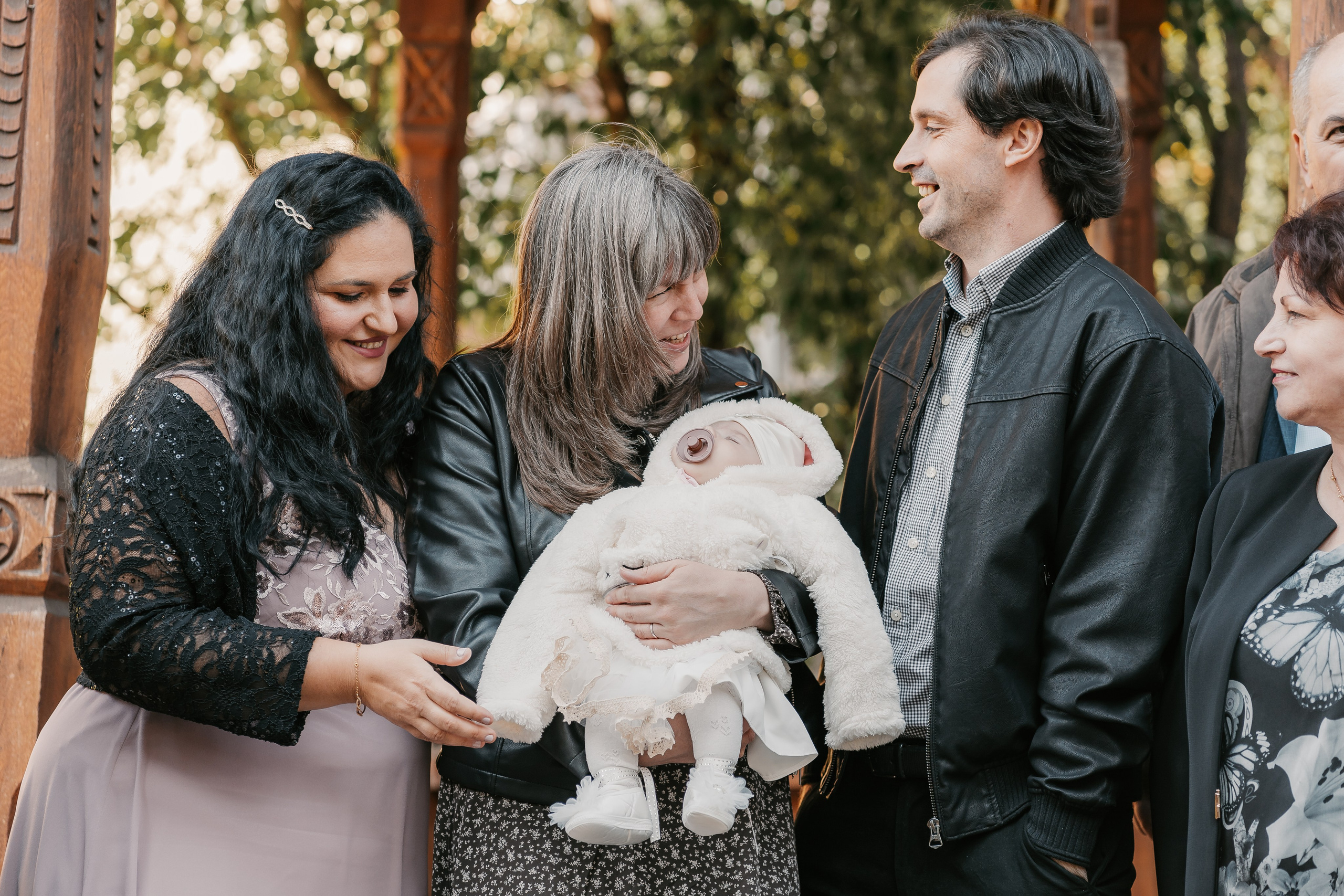 Simeria Ioana. Dara Lens | The art of remembering