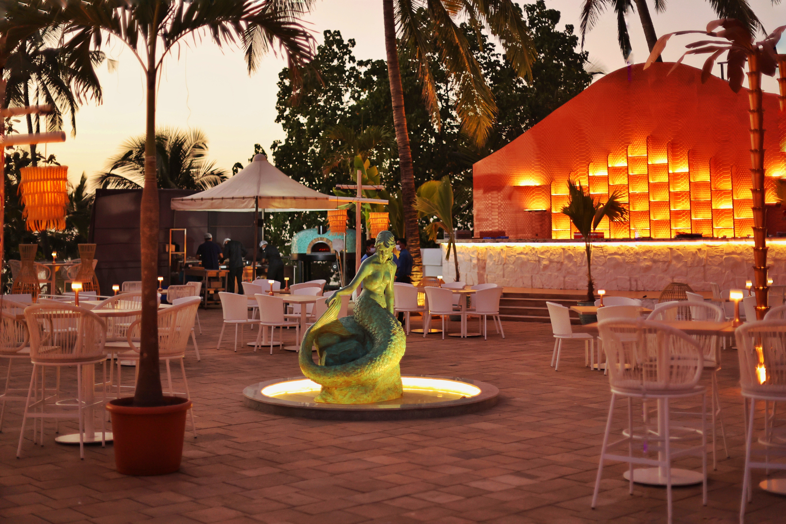 PROPERTY. International Photographer