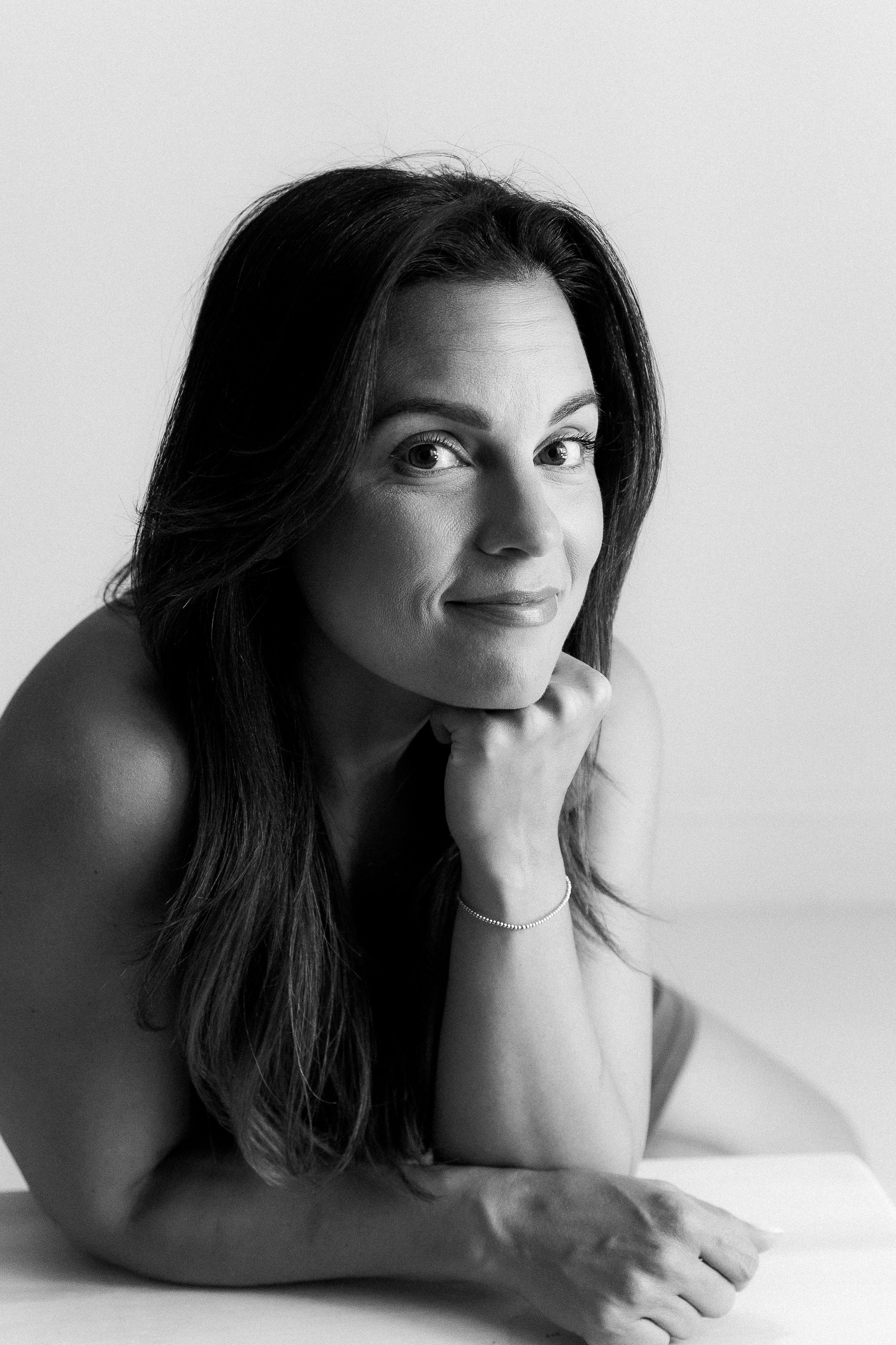 S. Rawnoir- Portrait photography by Daria Paliy.Timeless black&white portraits of women in NYC area