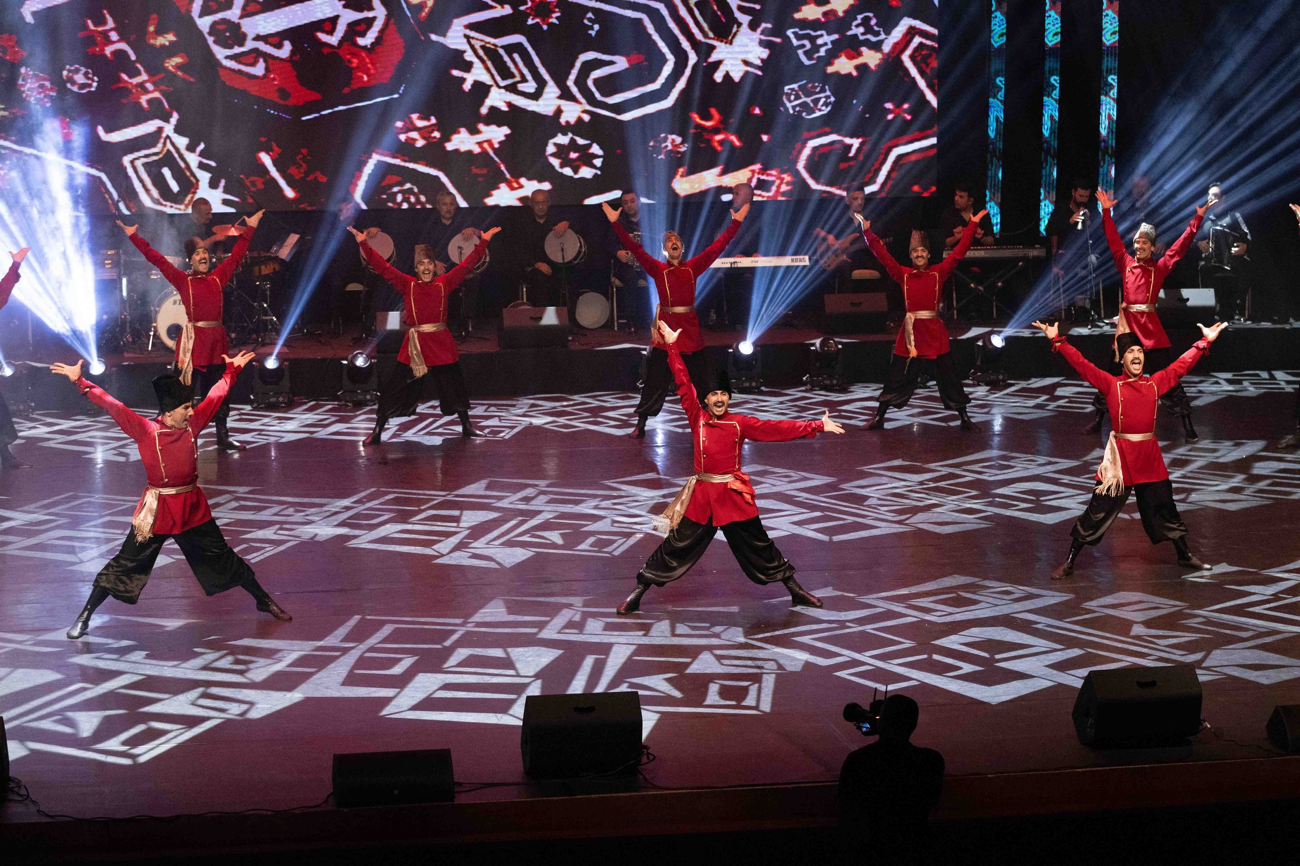 STATE DANCE ENSEMBLE. Wedding&Event photographer Ismail Rzayev in Baku