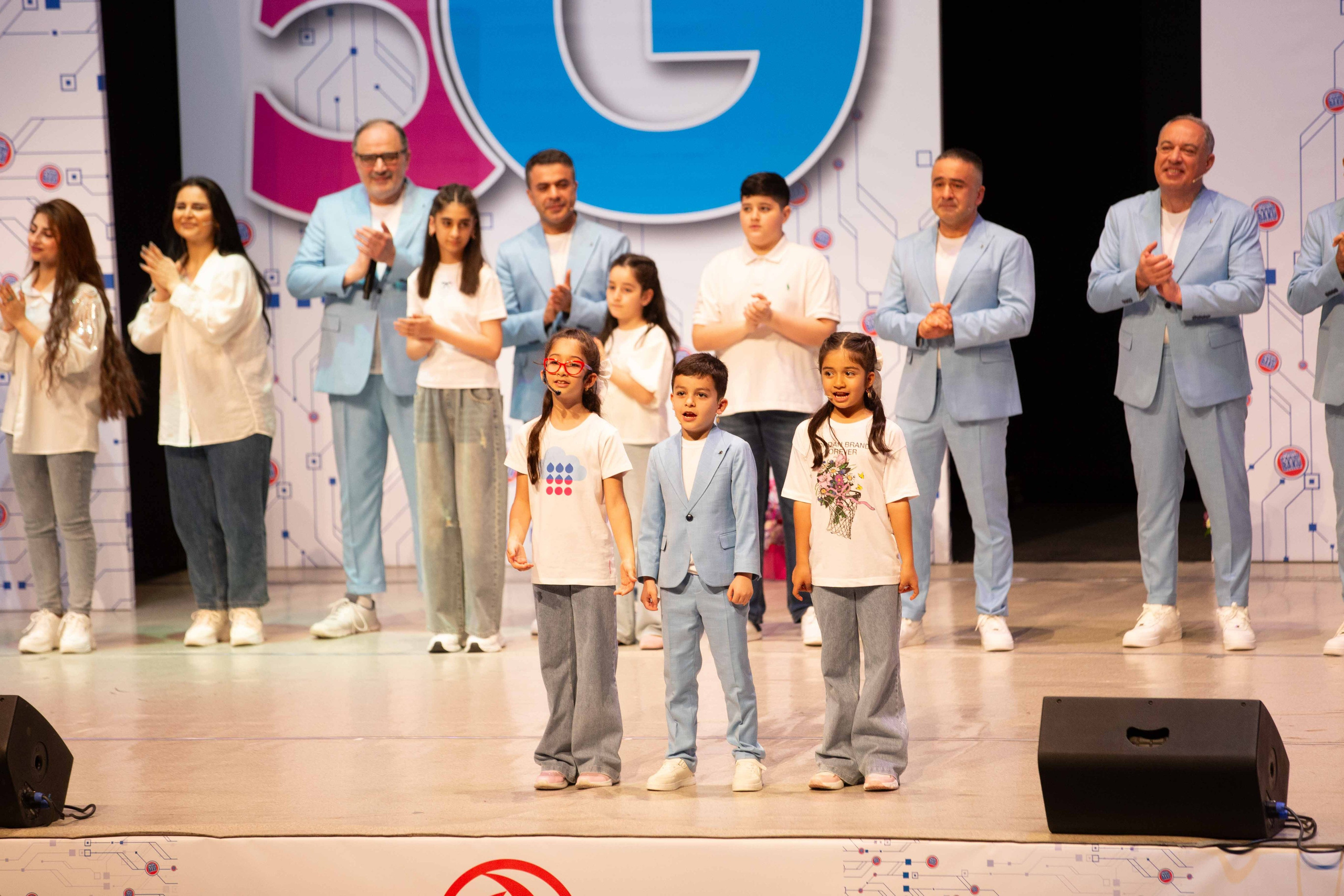 PLANET PARNI IZ BAKU. Wedding&Event photographer Ismail Rzayev in Baku