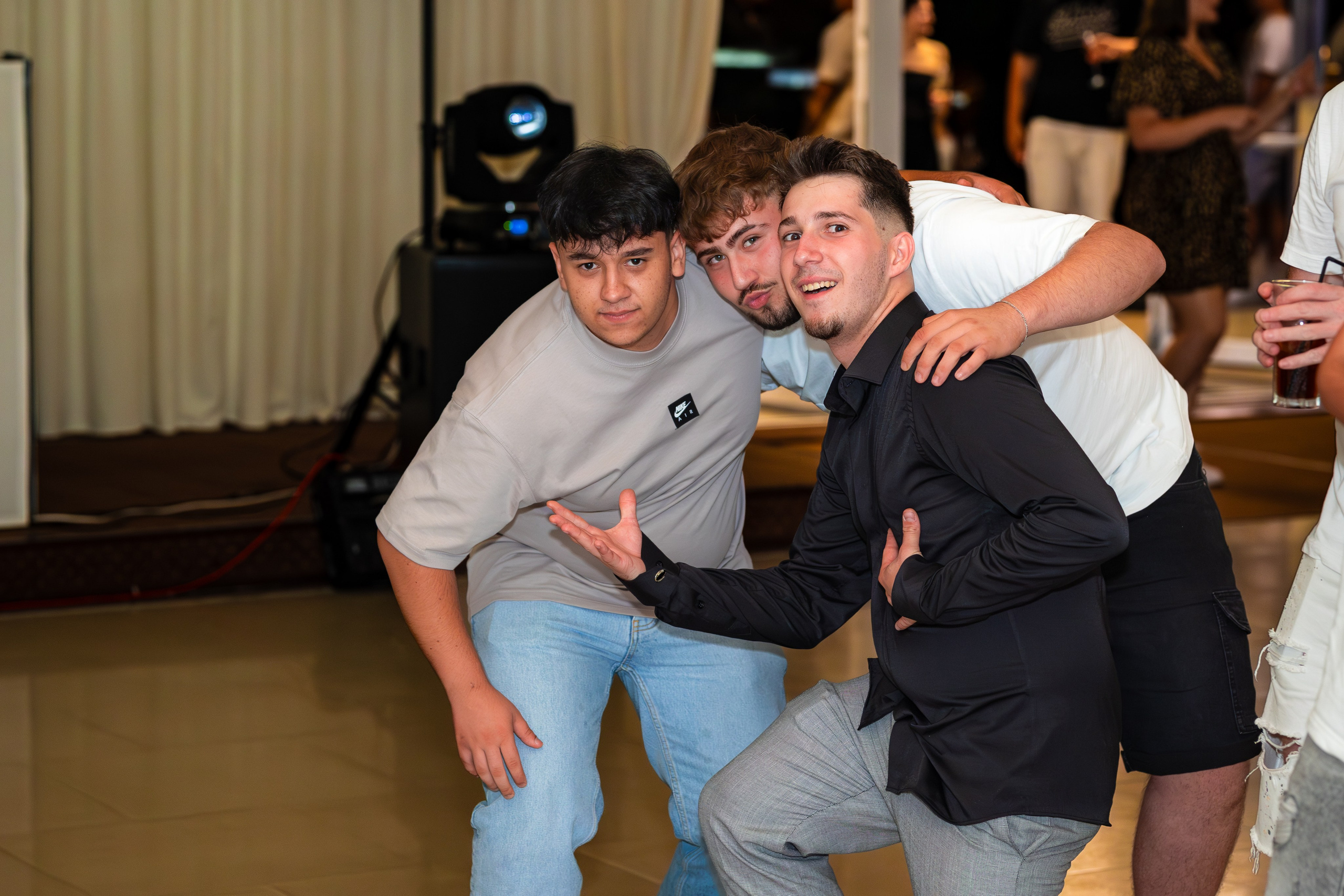 Majorat Denis. Ionut Brehuescu — Fotograf