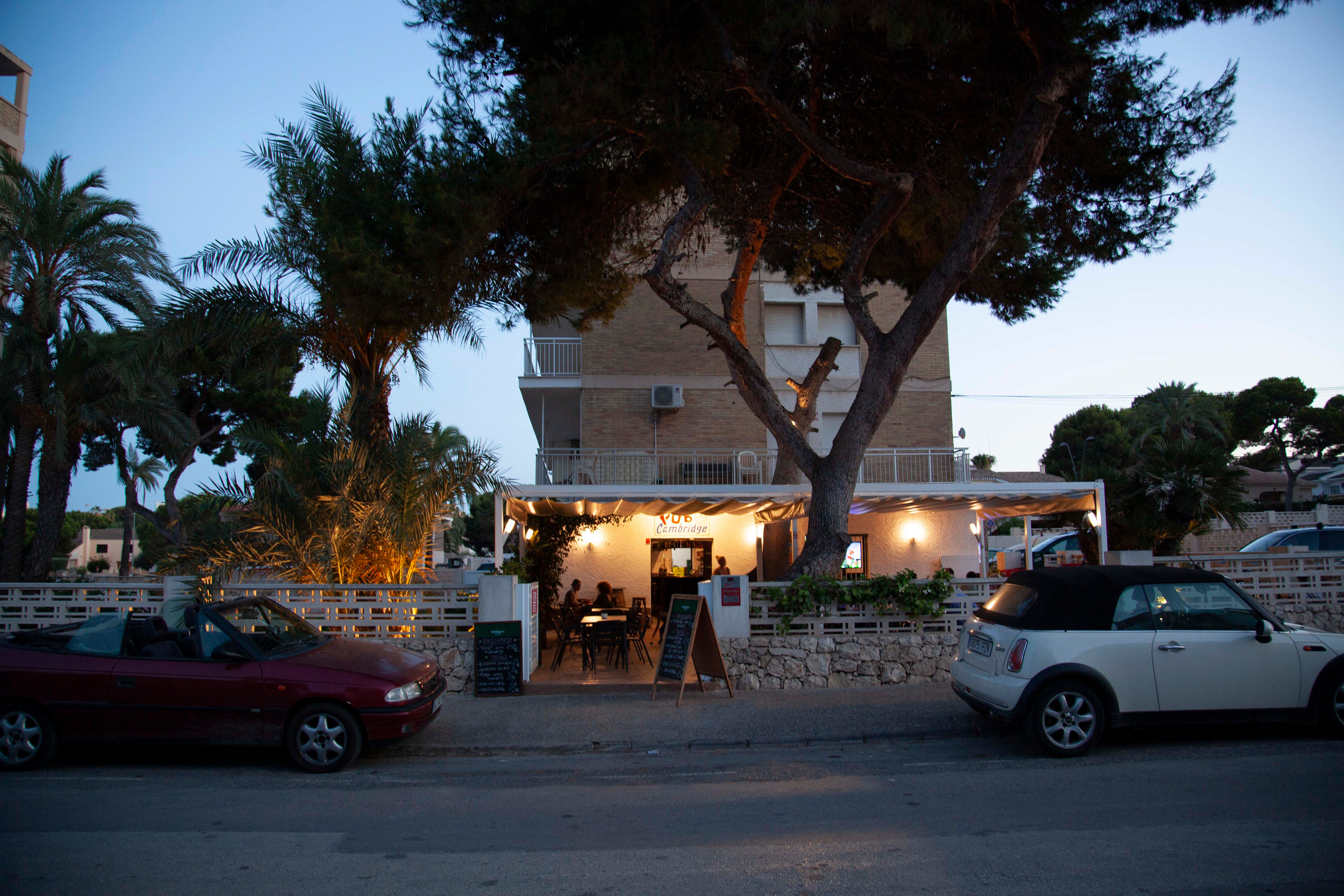 Beach bar. Family and real state photographer in Haugesund Dina Vikra