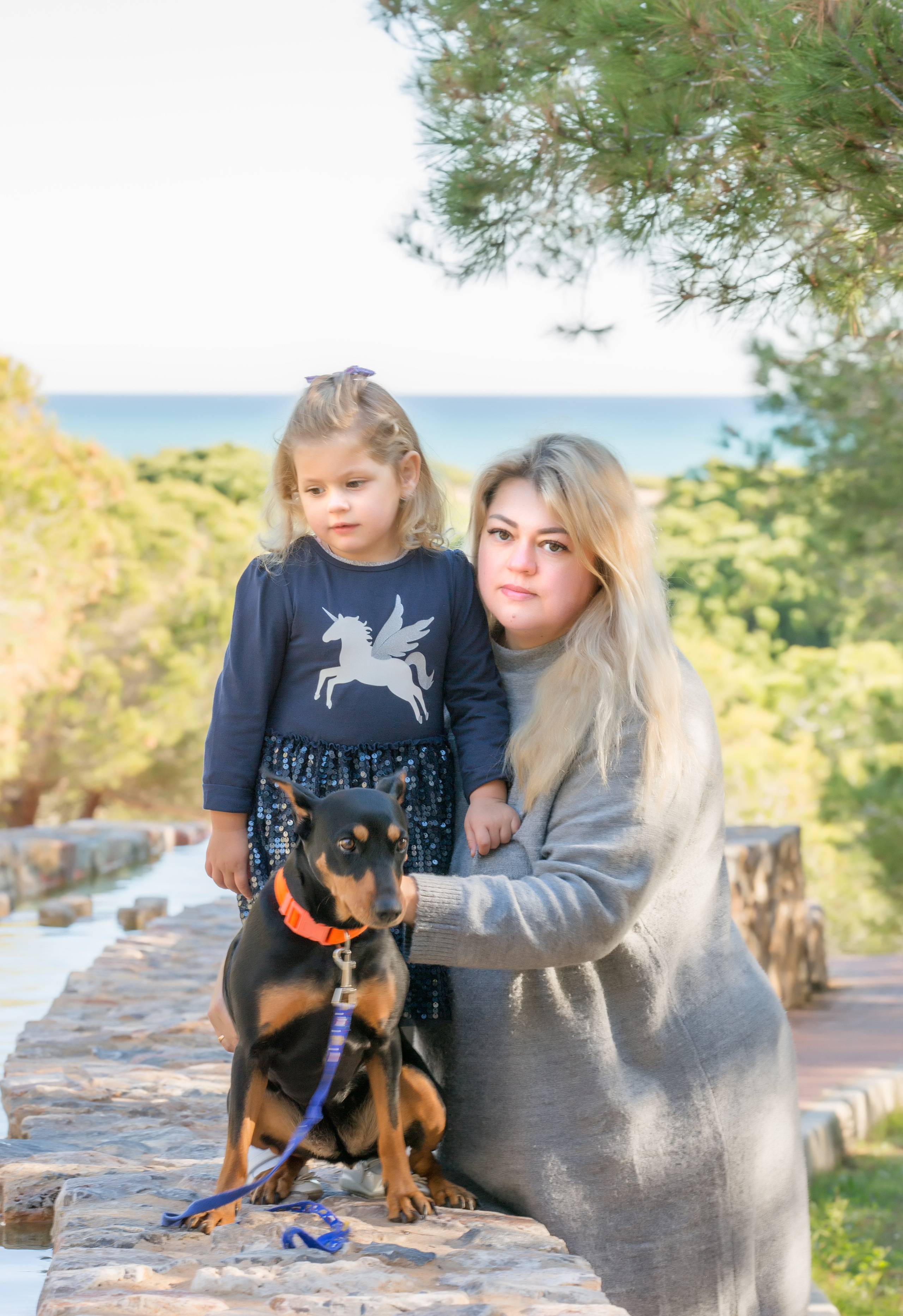 Vera. Family and real state photographer in Haugesund Dina Vikra