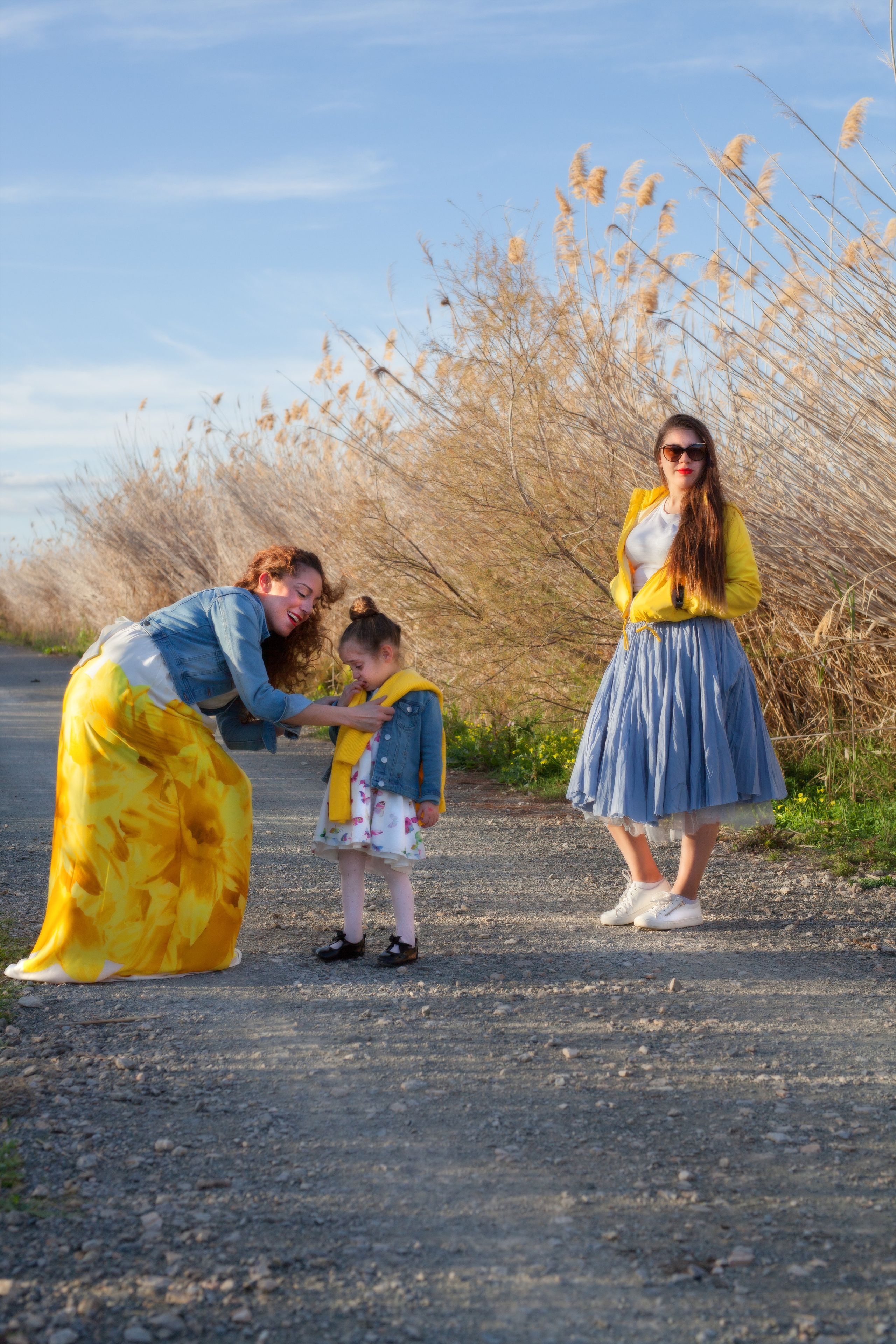 On the lake. Family and real state photographer in Haugesund Dina Vikra