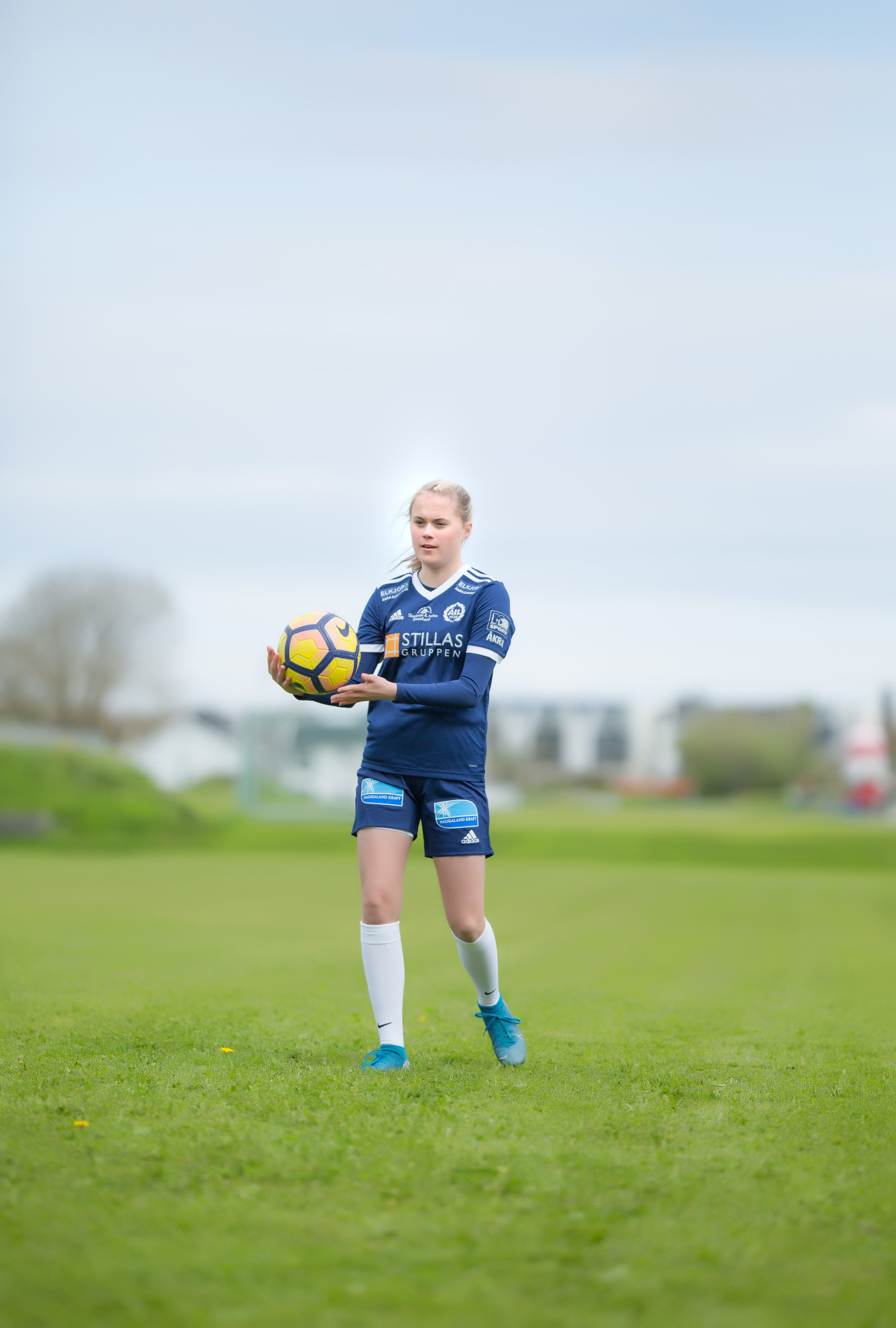 Konfirmasjon. Family and real state photographer in Haugesund Dina Vikra