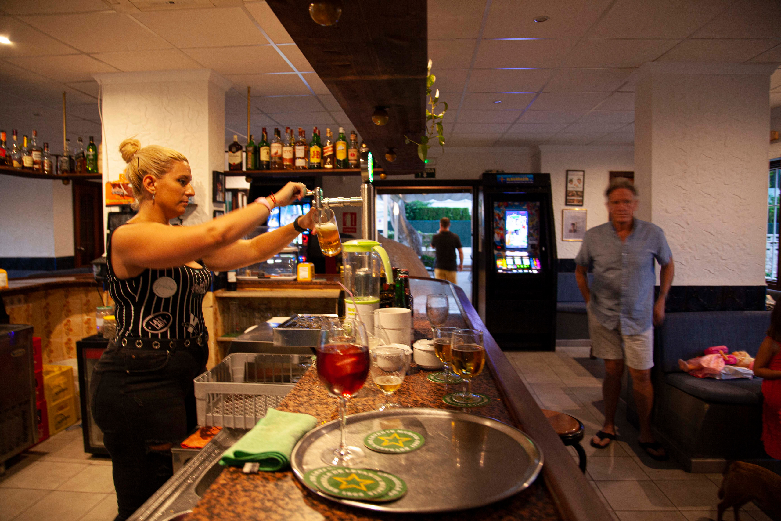 Beach bar. Family and real state photographer in Haugesund Dina Vikra