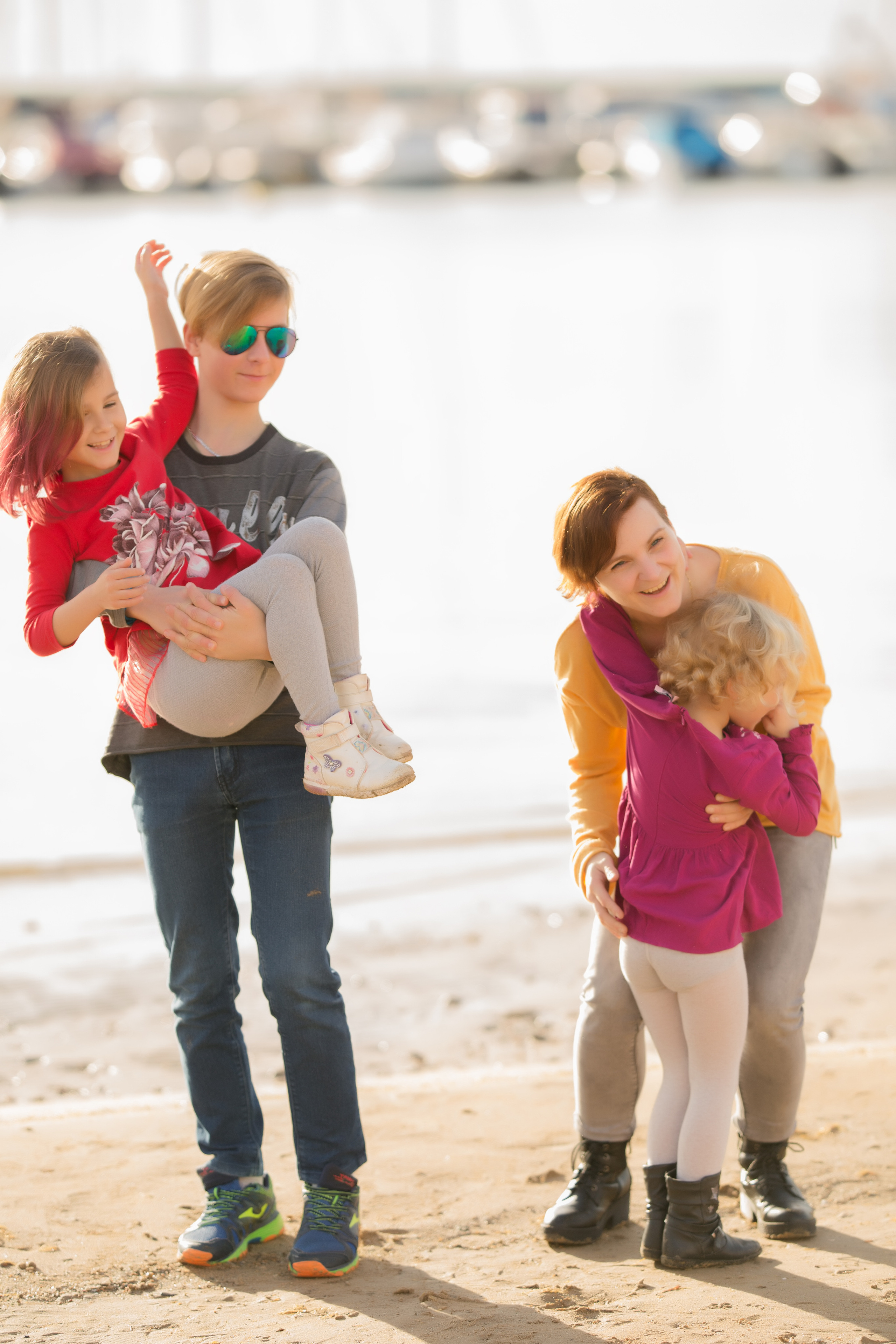 Smile. Family and real state photographer in Haugesund Dina Vikra