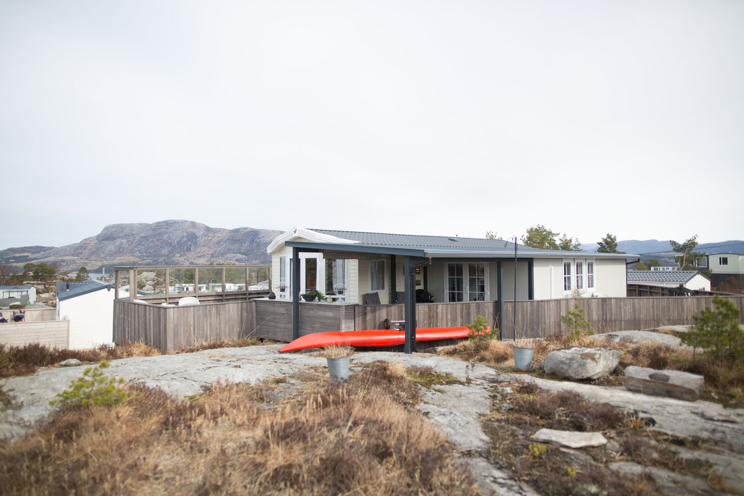 Hytta for salg. Family and real state photographer in Haugesund Dina Vikra