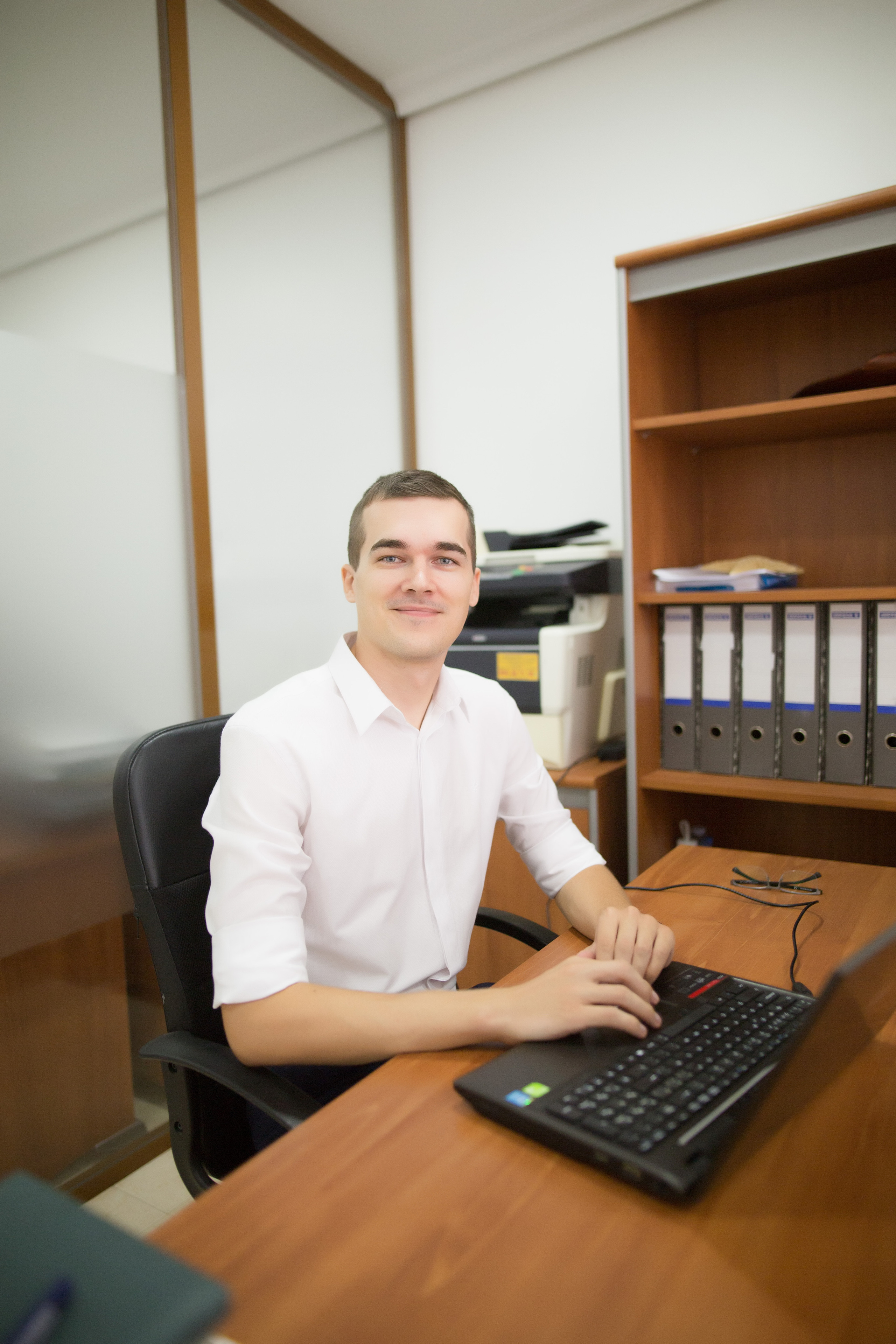 Lawyer. Family and real state photographer in Haugesund Dina Vikra