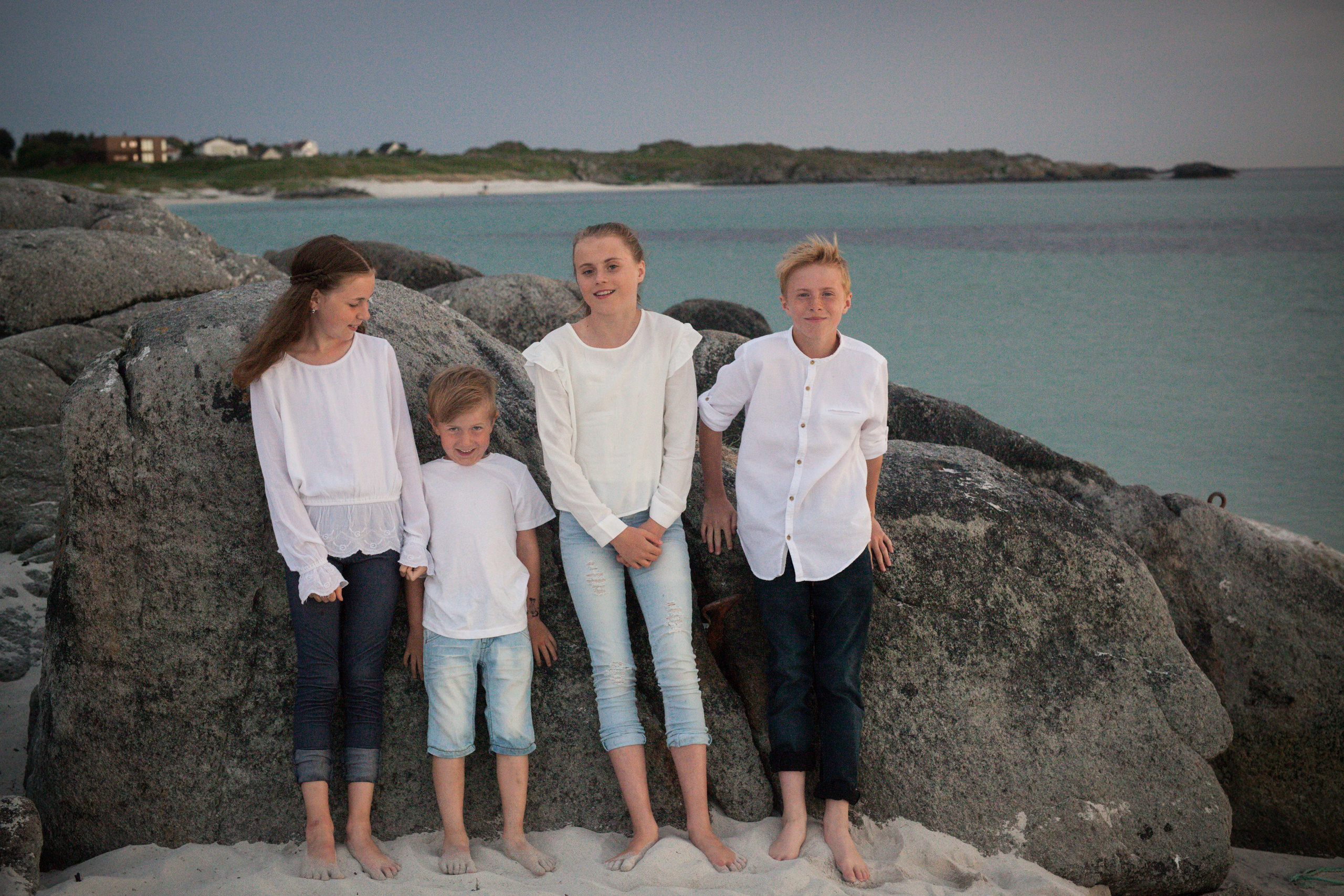 On the beach. Family and real state photographer in Haugesund Dina Vikra