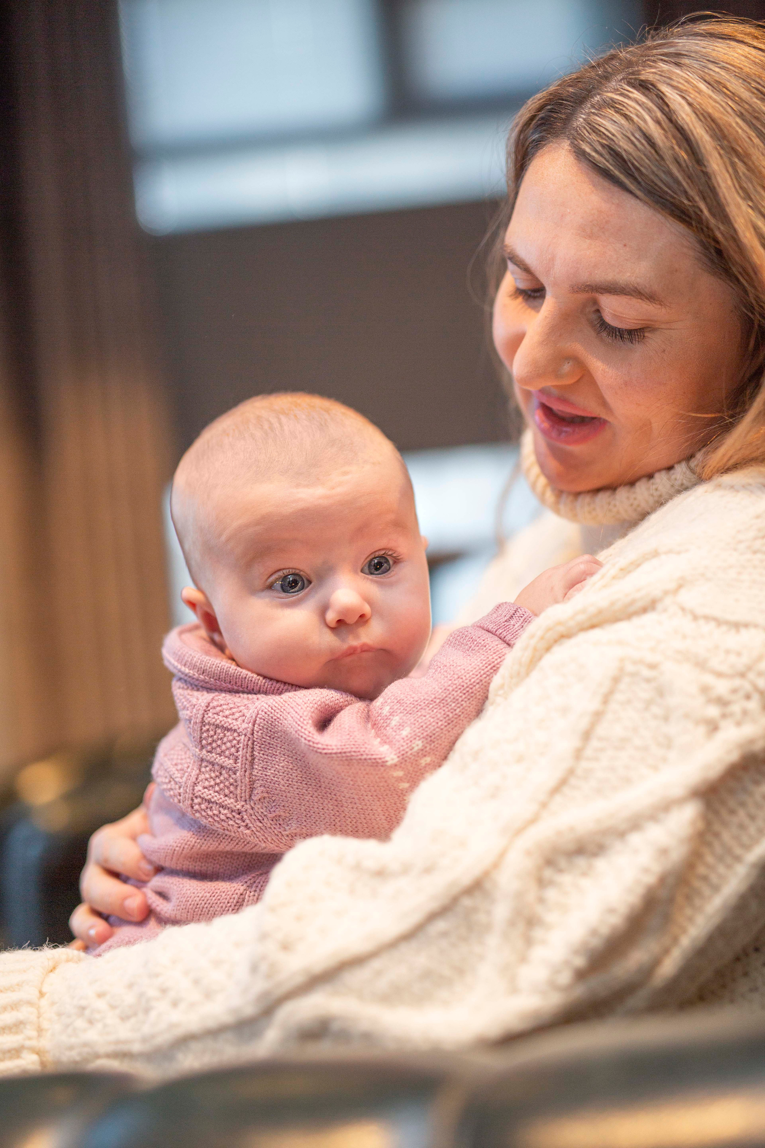 Kami. Family and real state photographer in Haugesund Dina Vikra