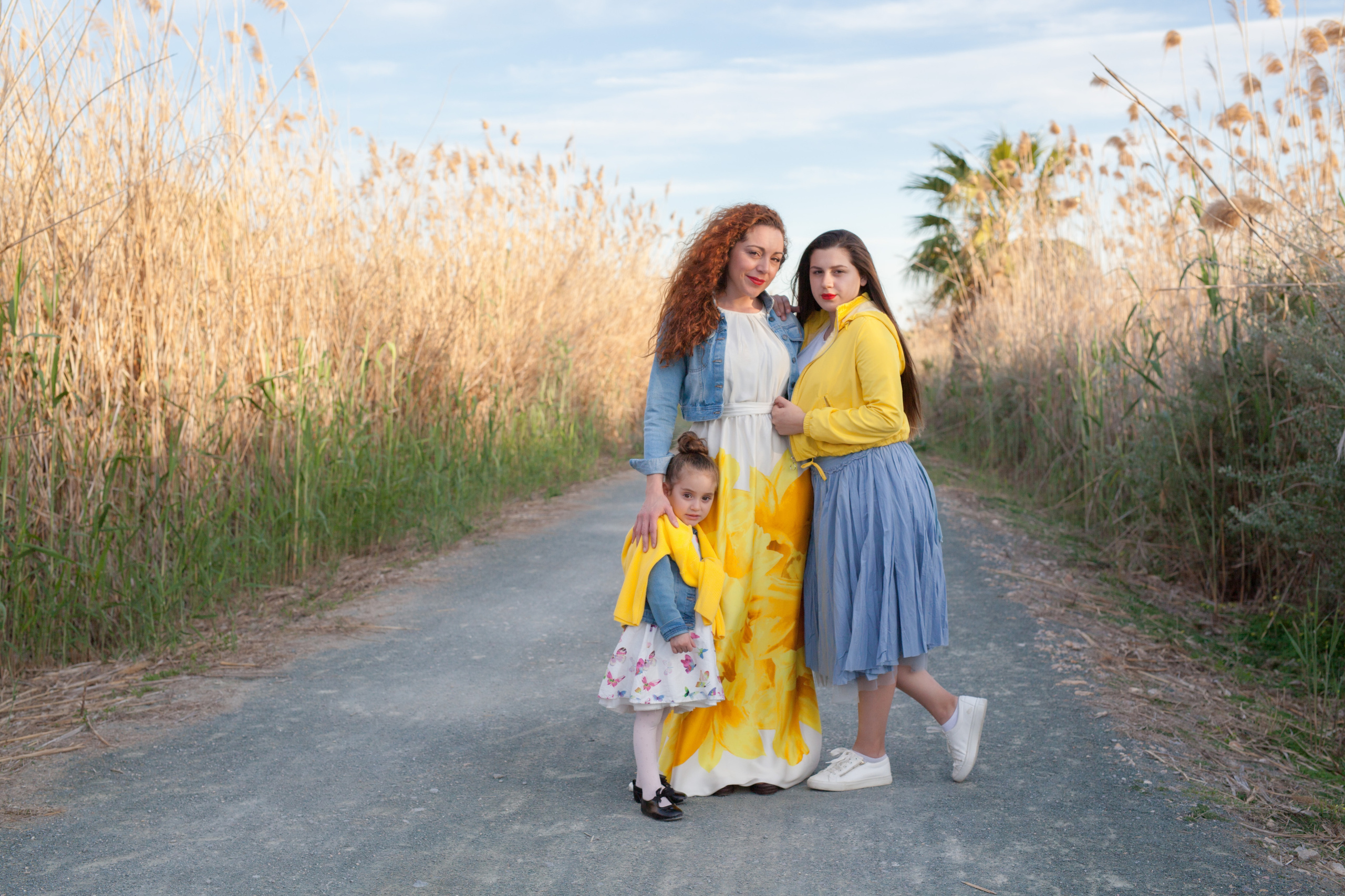 On the lake. Family and real state photographer in Haugesund Dina Vikra