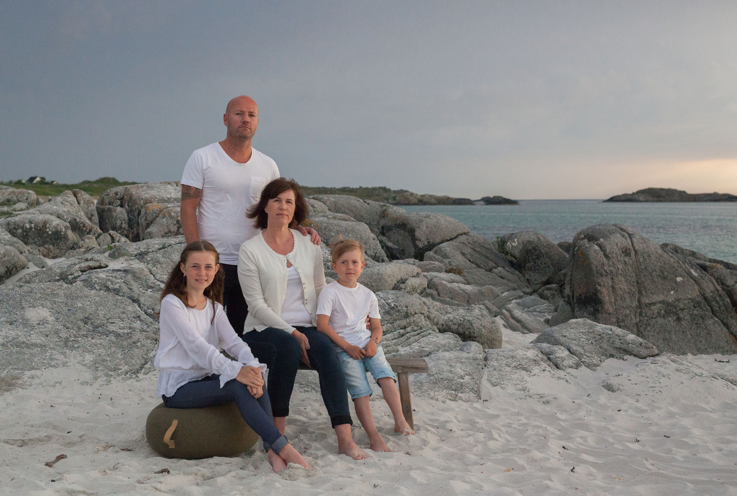On the beach. Family and real state photographer in Haugesund Dina Vikra
