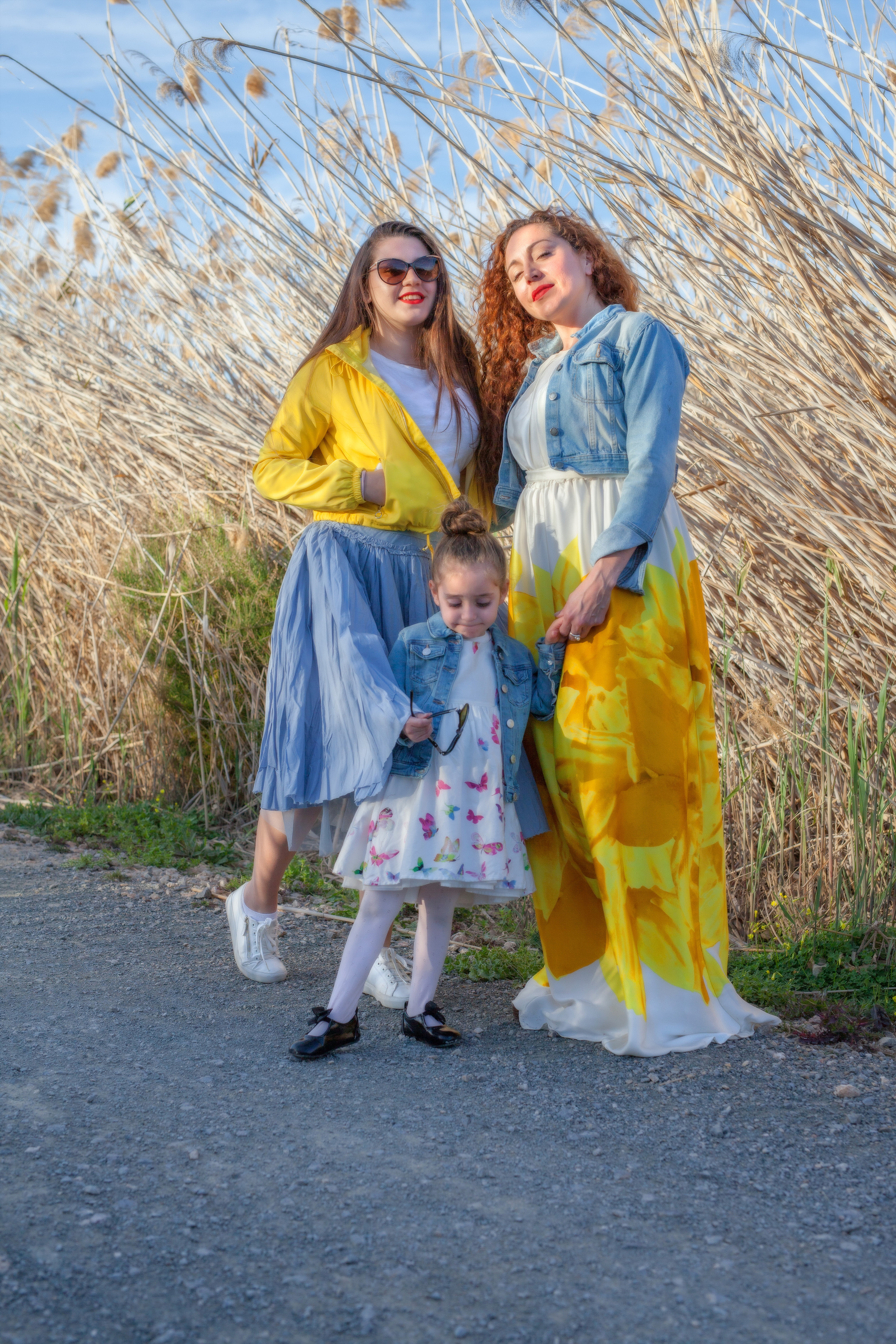 On the lake. Family and real state photographer in Haugesund Dina Vikra