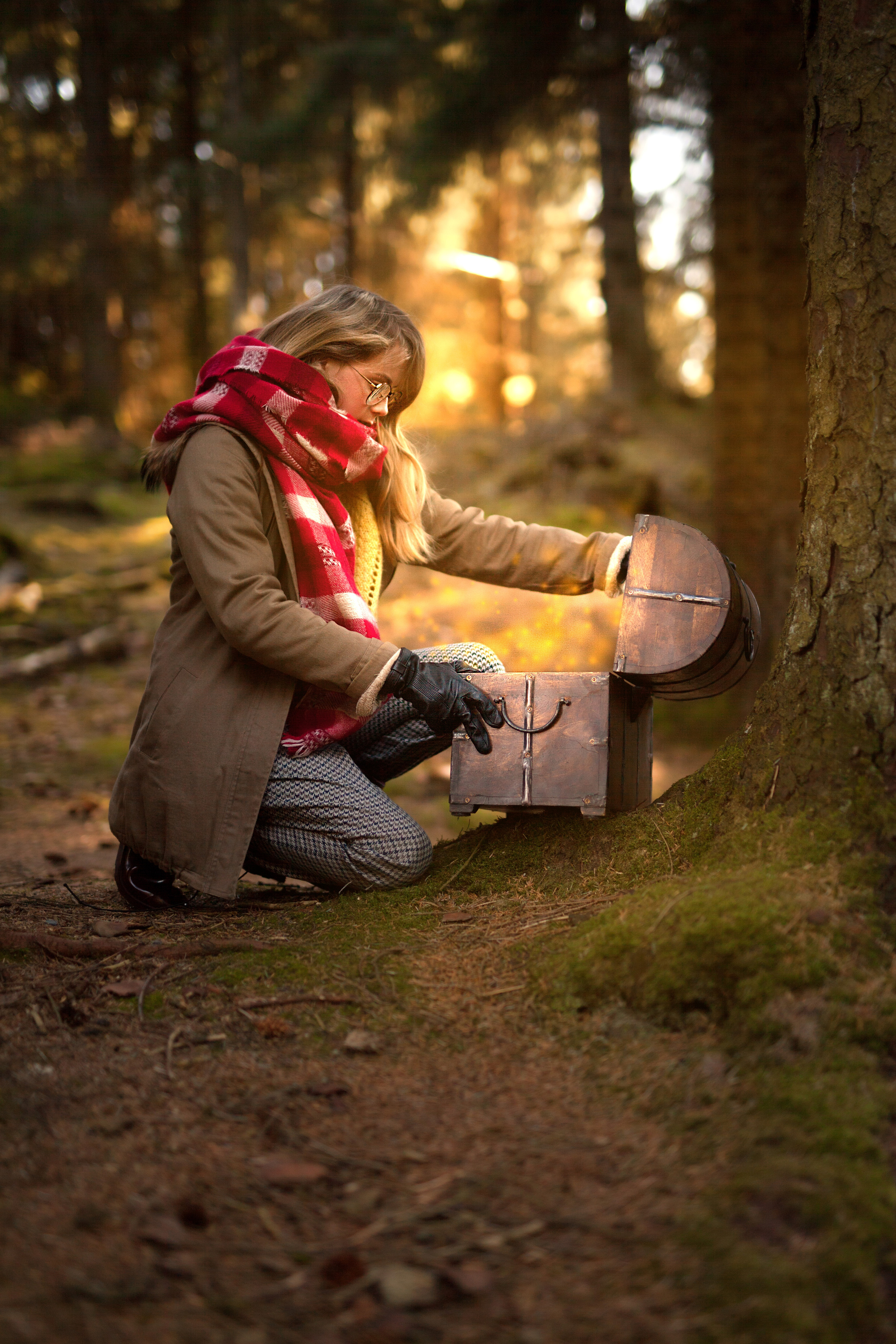 Forest magic. Family and real state photographer in Haugesund Dina Vikra