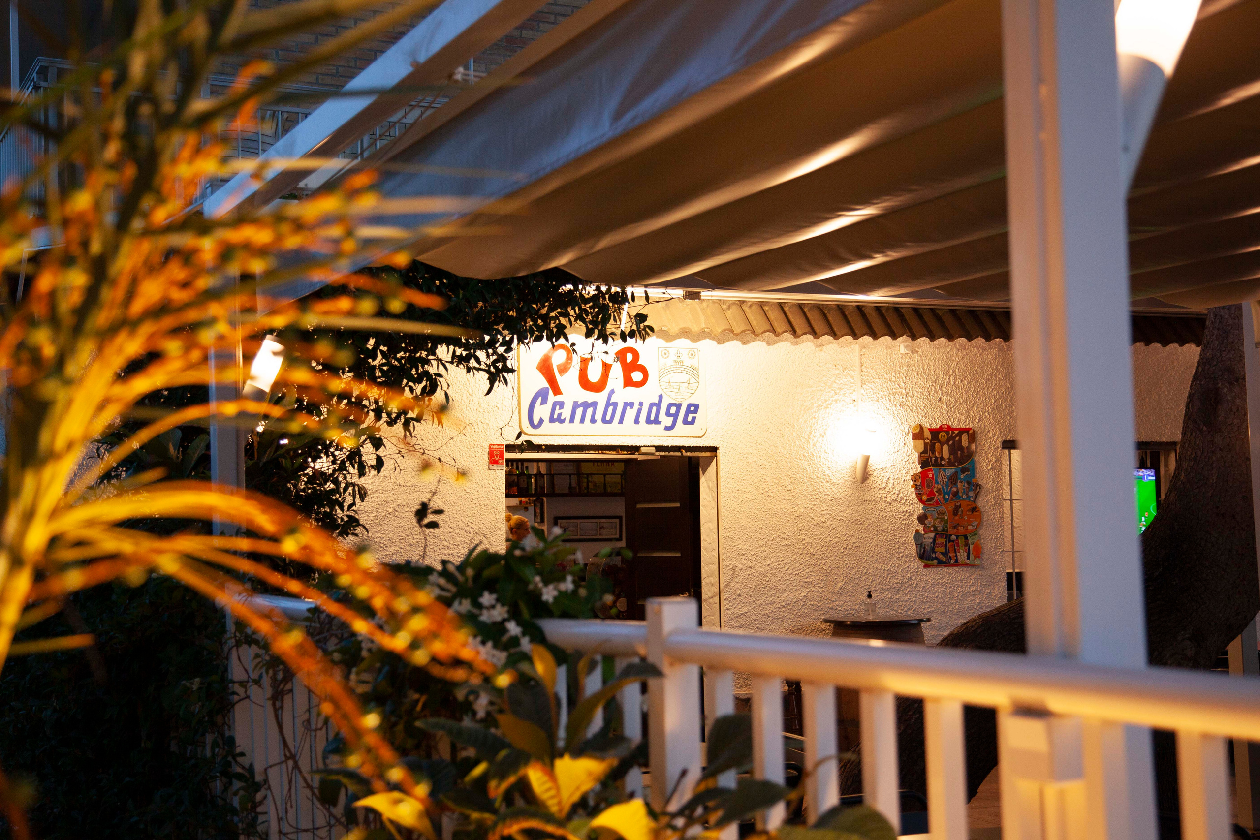 Beach bar. Family and real state photographer in Haugesund Dina Vikra
