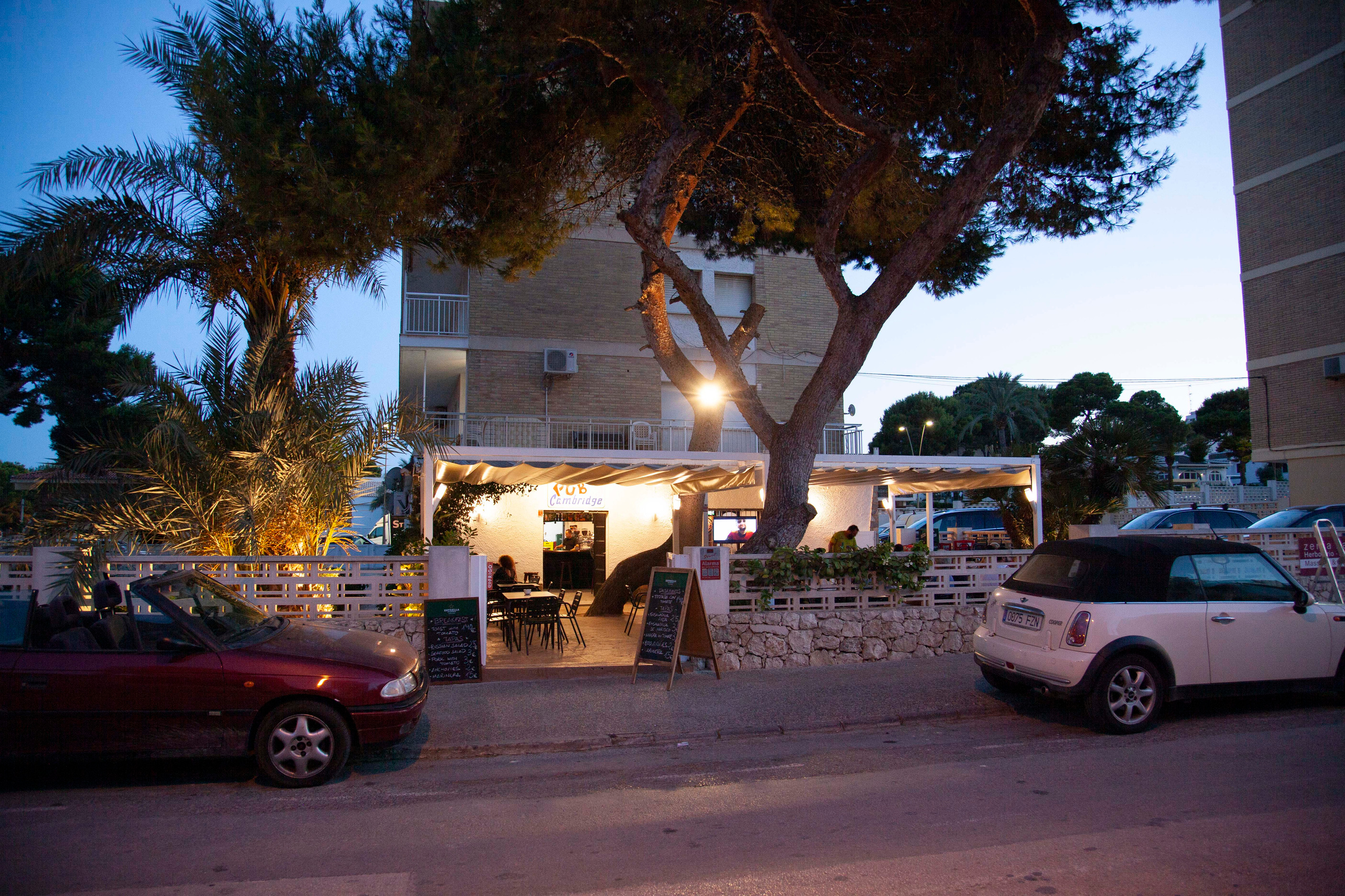 Beach bar. Family and real state photographer in Haugesund Dina Vikra