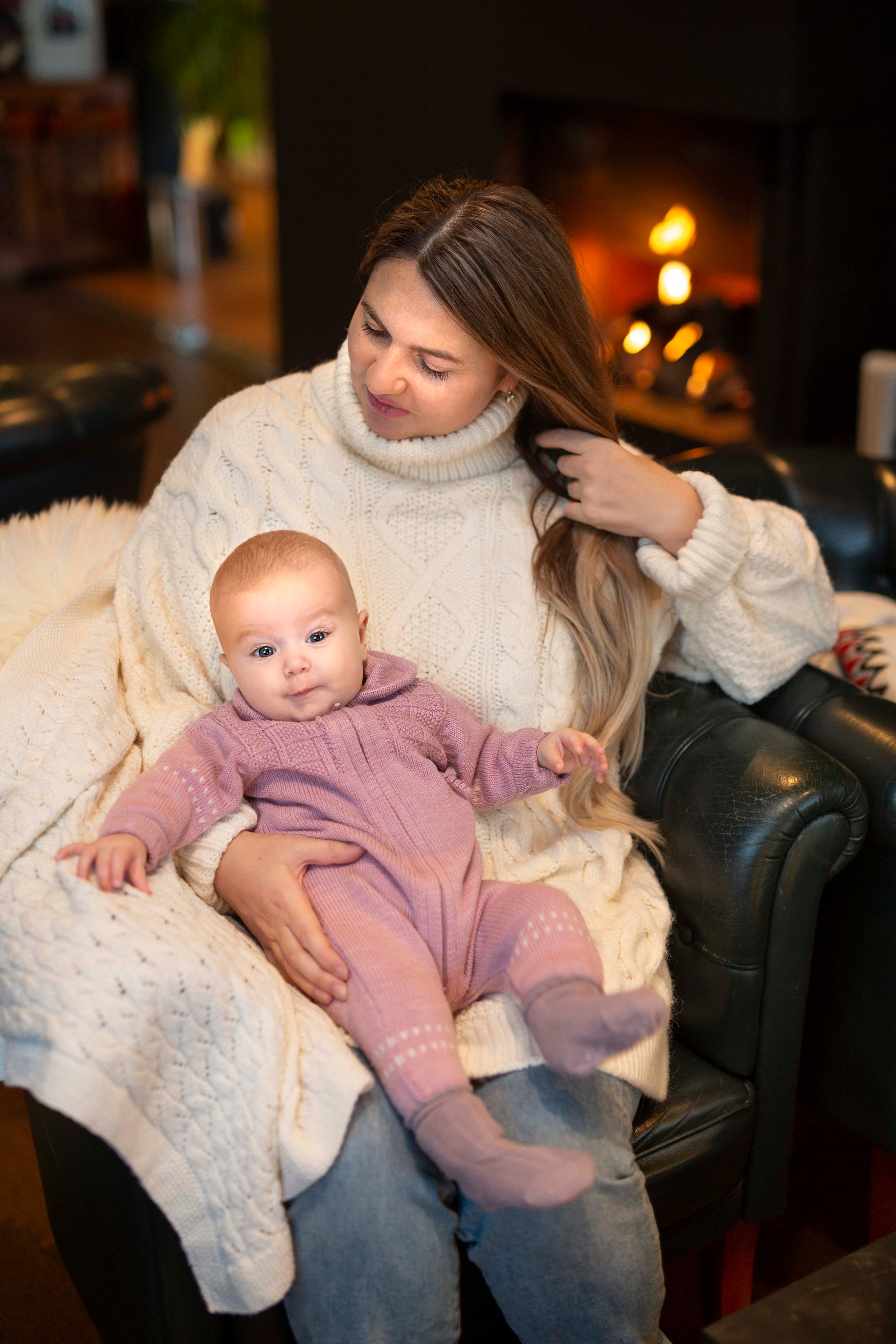 Kami. Family and real state photographer in Haugesund Dina Vikra