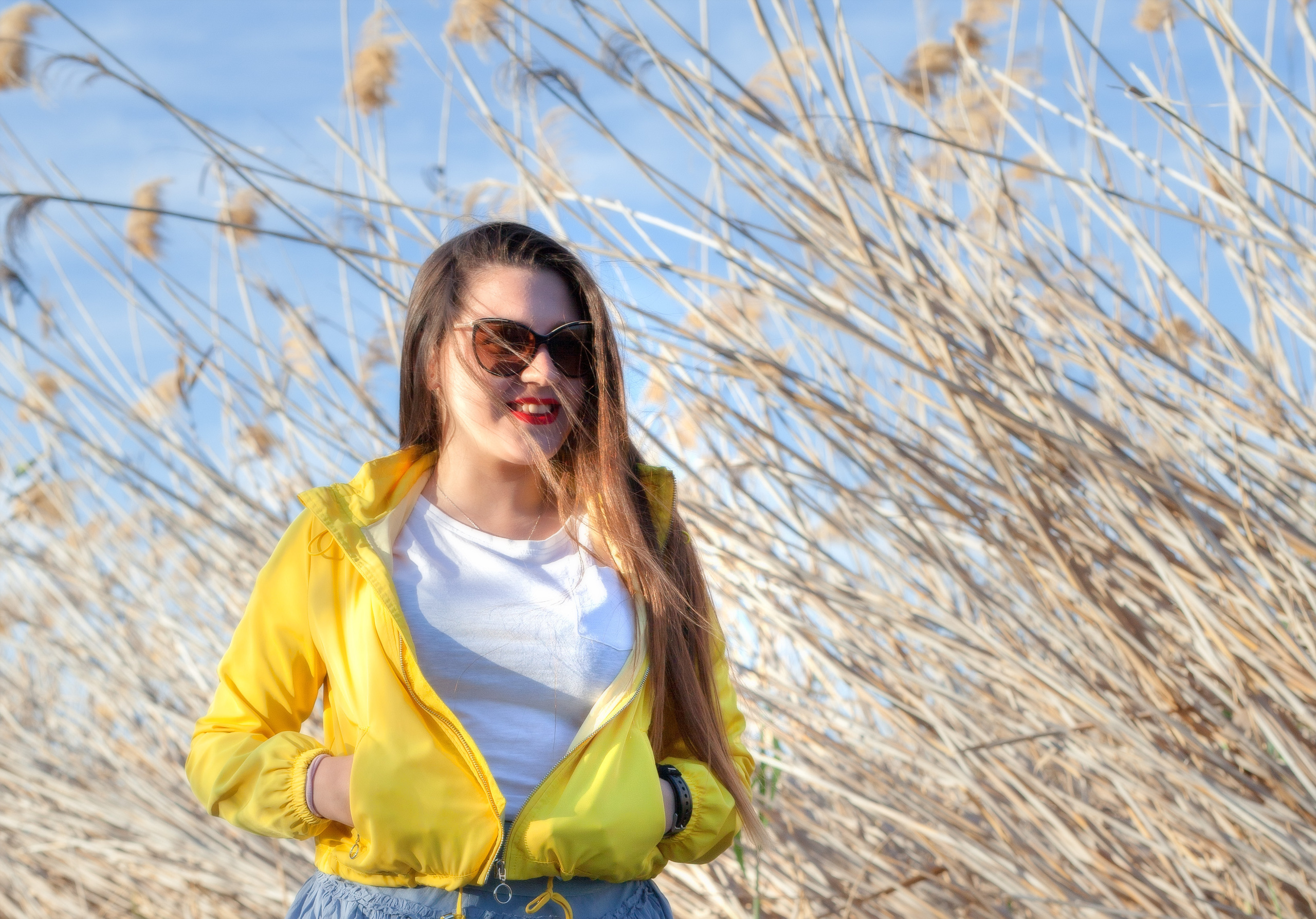 On the lake. Family and real state photographer in Haugesund Dina Vikra
