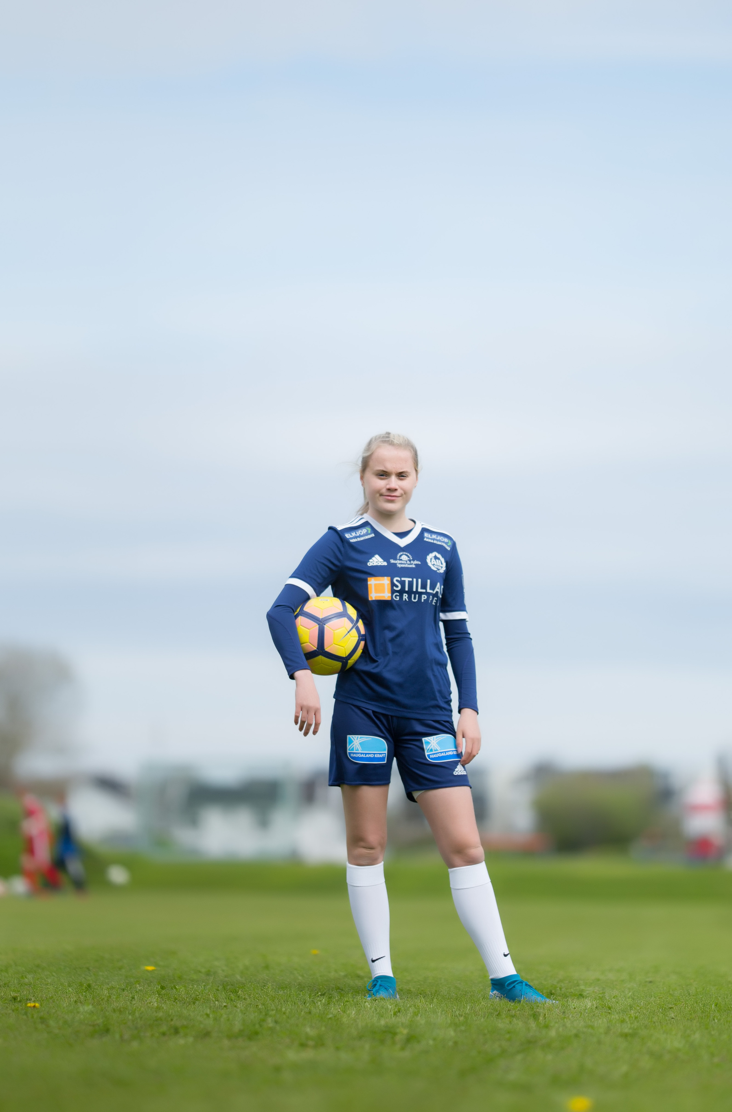 Konfirmasjon. Family and real state photographer in Haugesund Dina Vikra