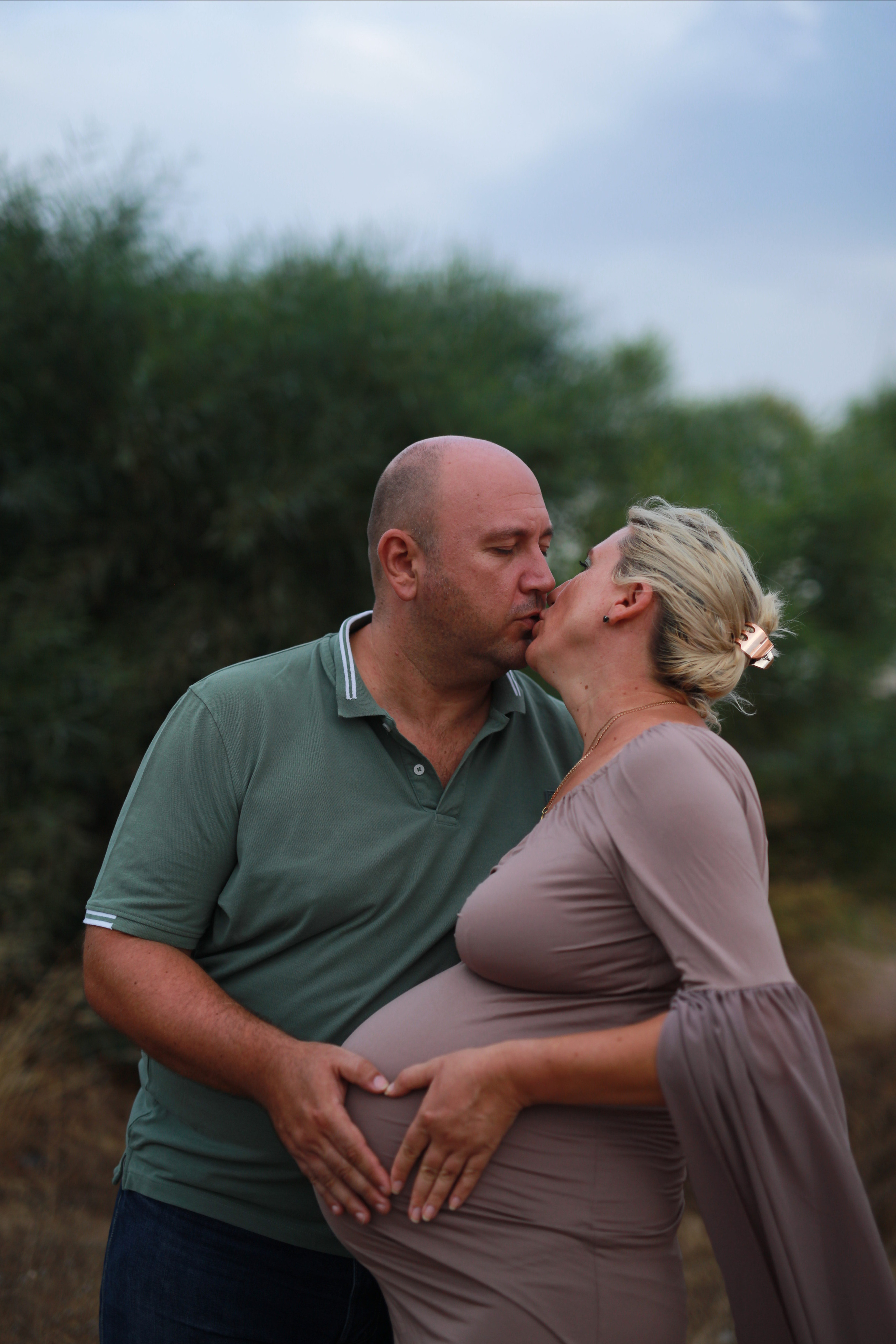 Waiting for a baby. Family and real state photographer in Haugesund Dina Vikra