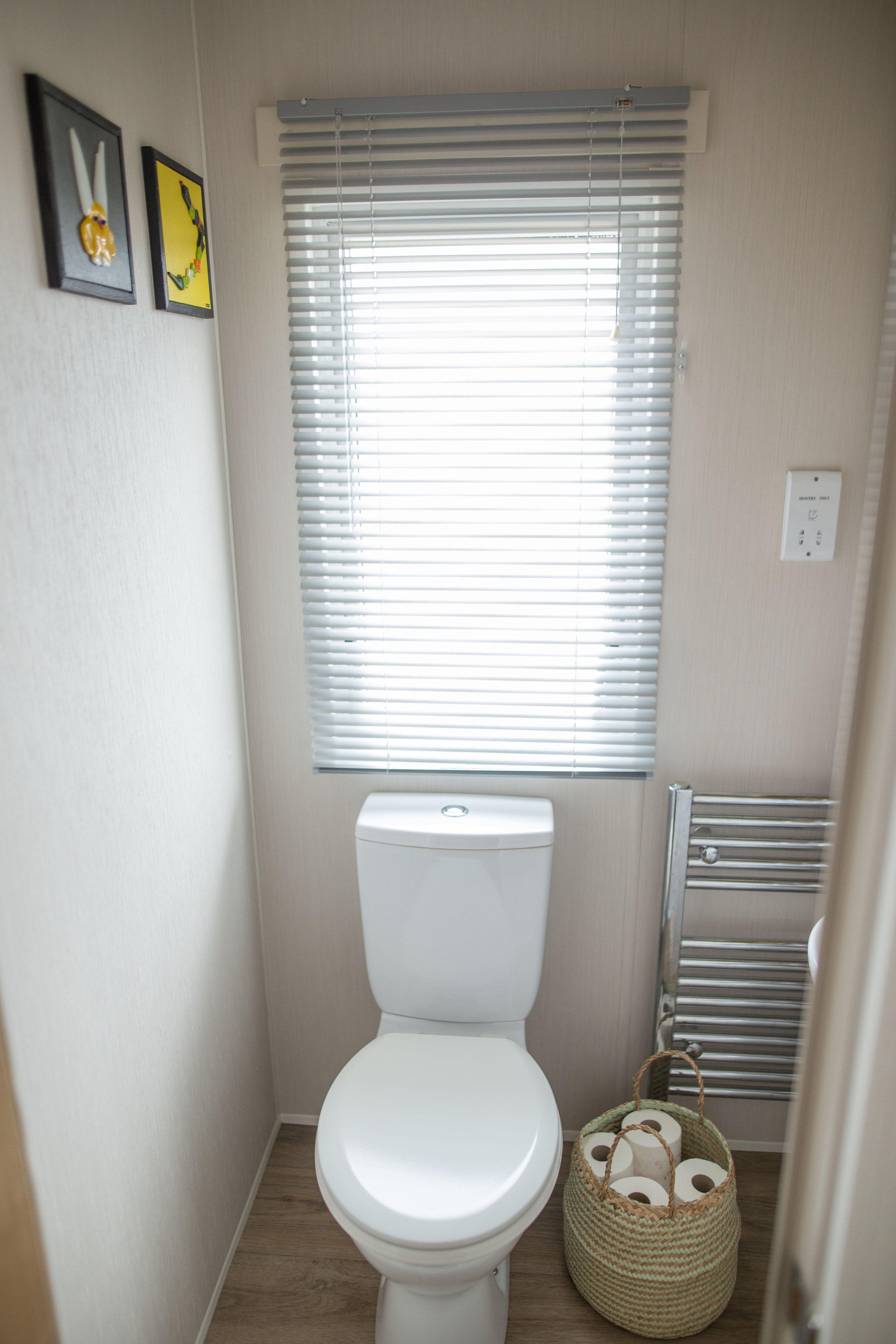 Hytta for salg. Family and real state photographer in Haugesund Dina Vikra