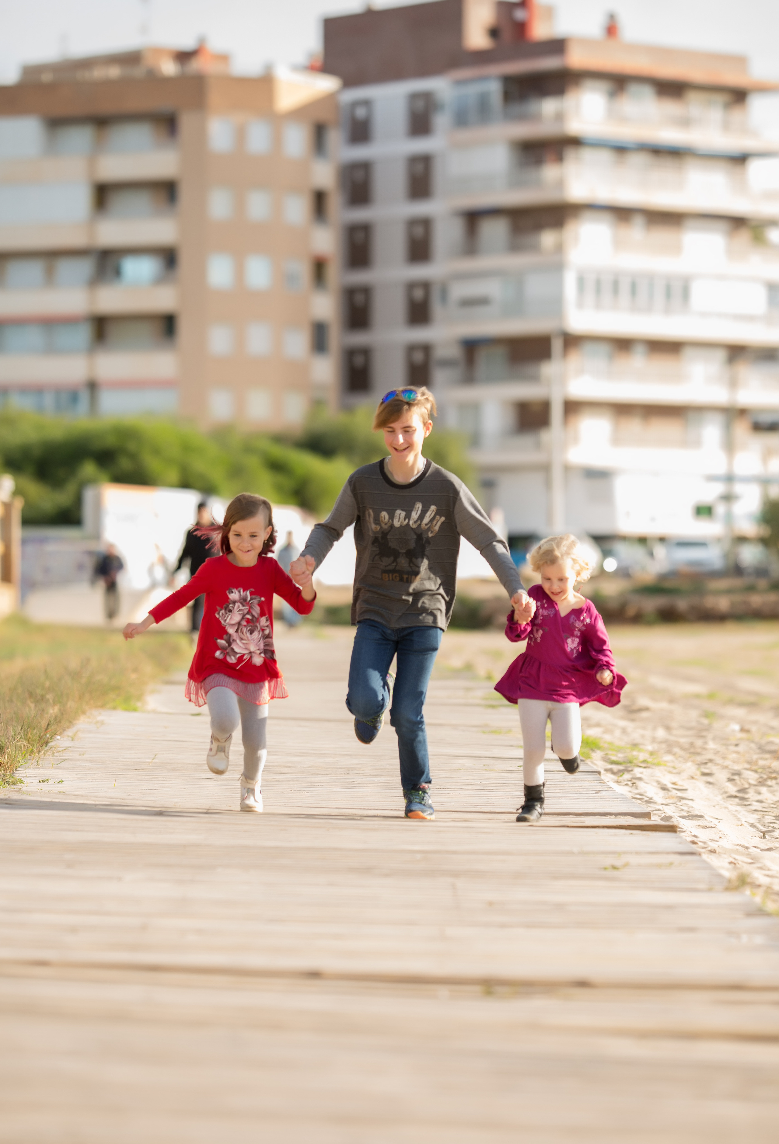 Smile. Family and real state photographer in Haugesund Dina Vikra