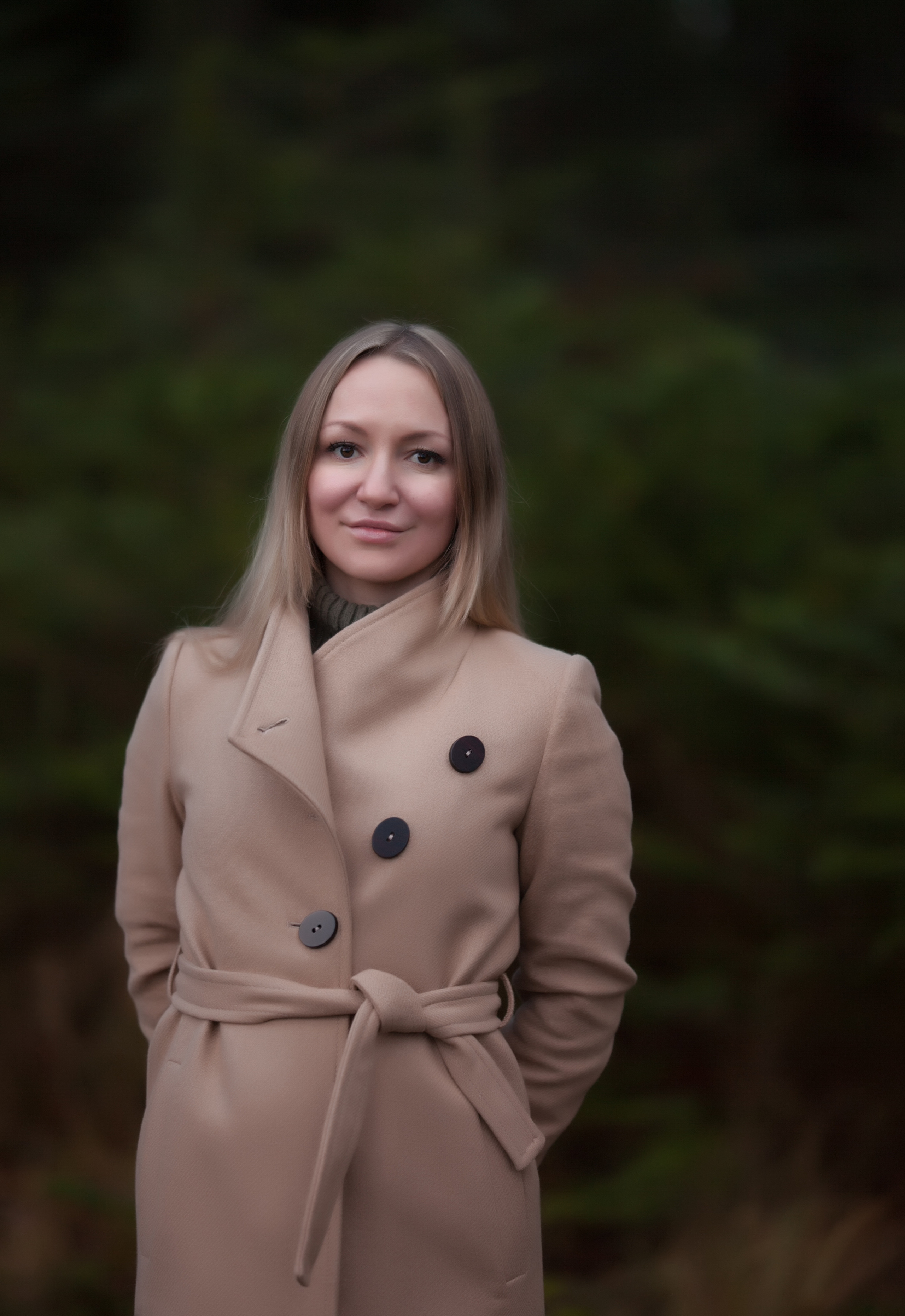 Marina and nude tones. Family and real state photographer in Haugesund Dina Vikra