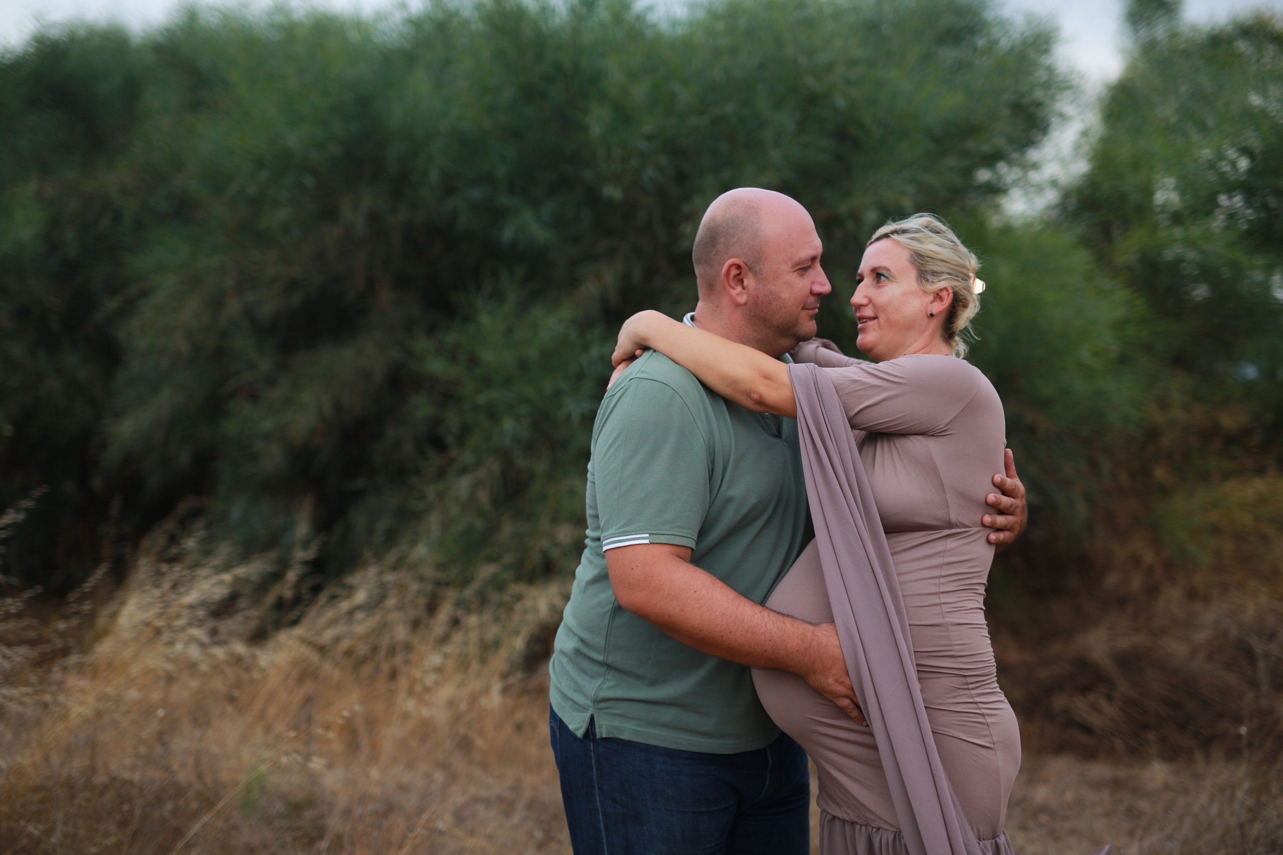 Waiting for a baby. Family and real state photographer in Haugesund Dina Vikra