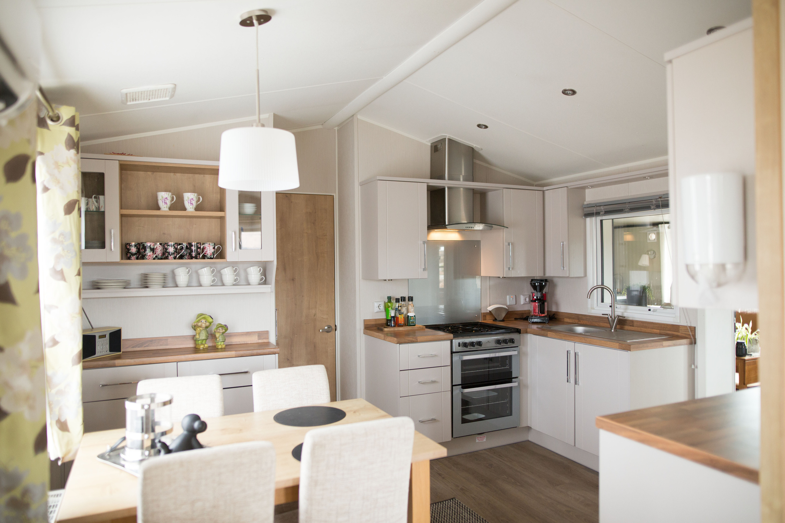 Hytta for salg. Family and real state photographer in Haugesund Dina Vikra