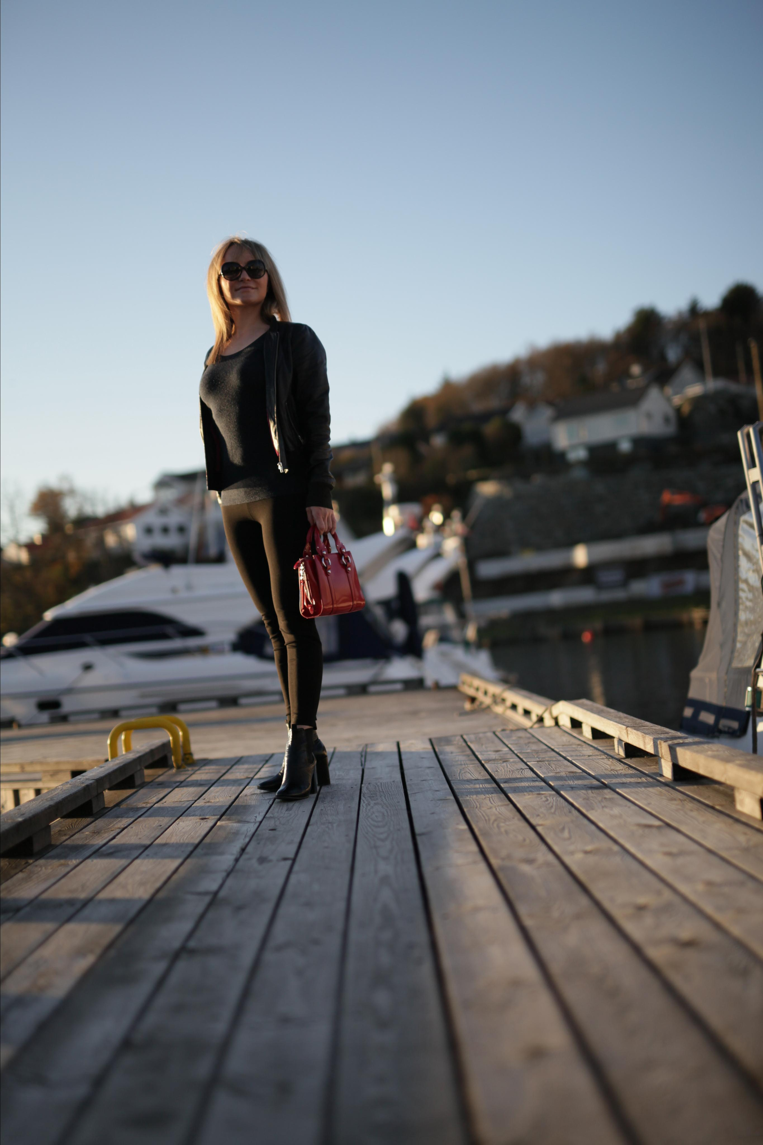 Autumn pears. Family and real state photographer in Haugesund Dina Vikra