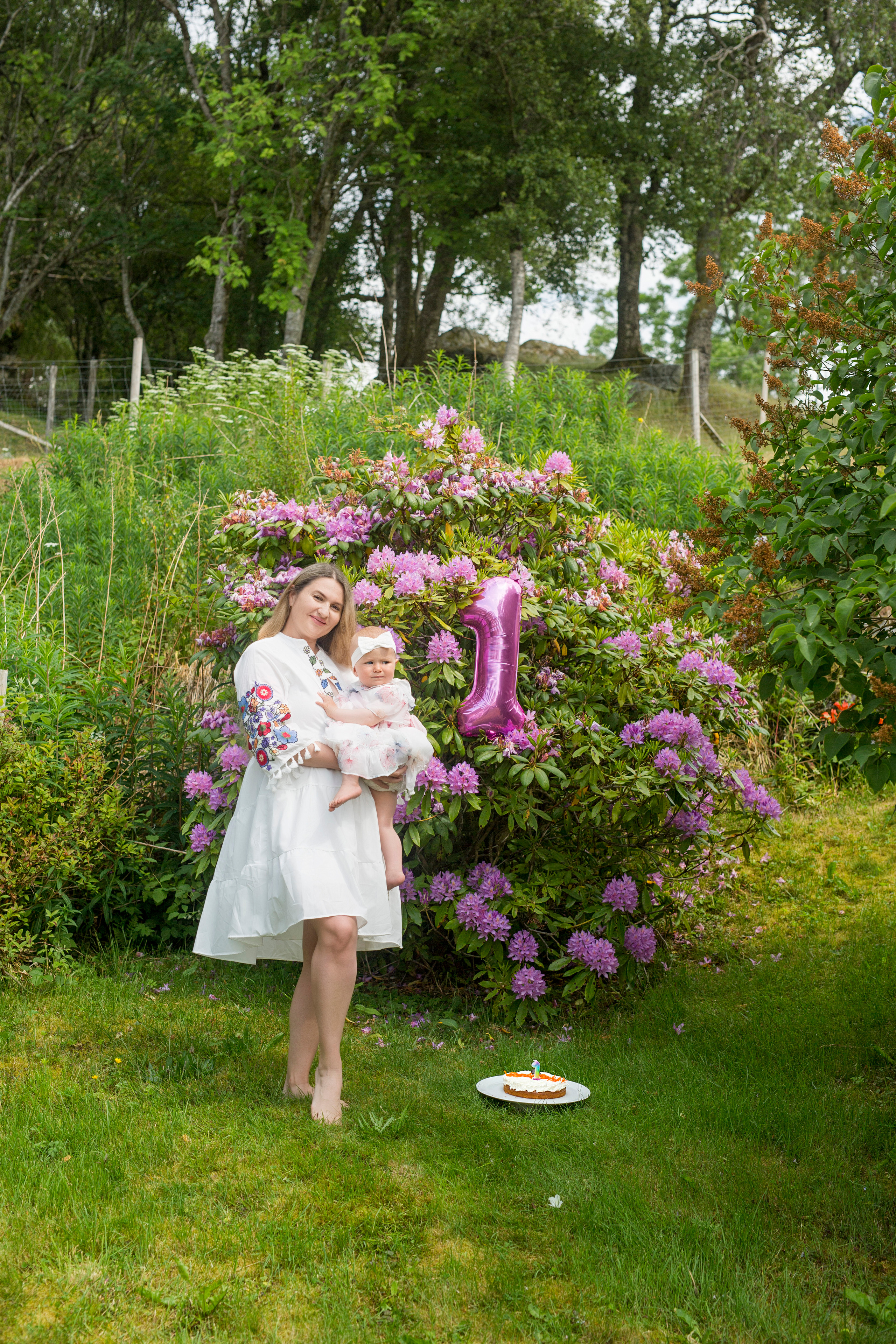 Kamilla 1st year. Family and real state photographer in Haugesund Dina Vikra