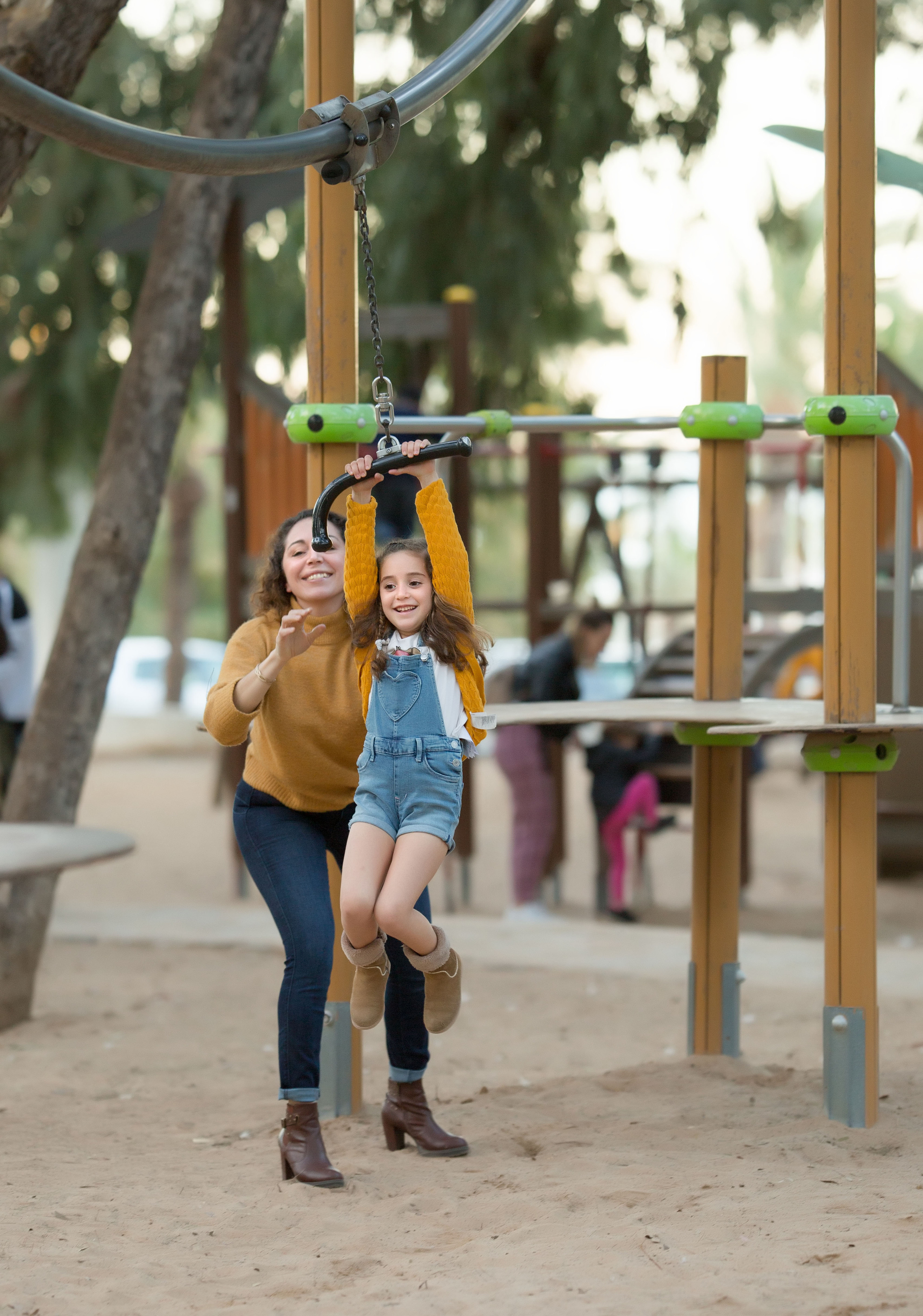 In the park. Family and real state photographer in Haugesund Dina Vikra