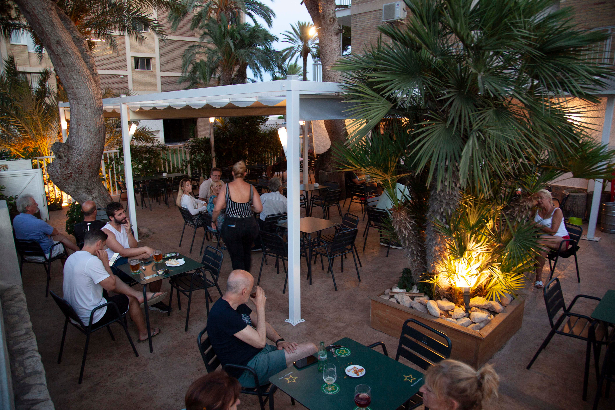 Beach bar. Family and real state photographer in Haugesund Dina Vikra