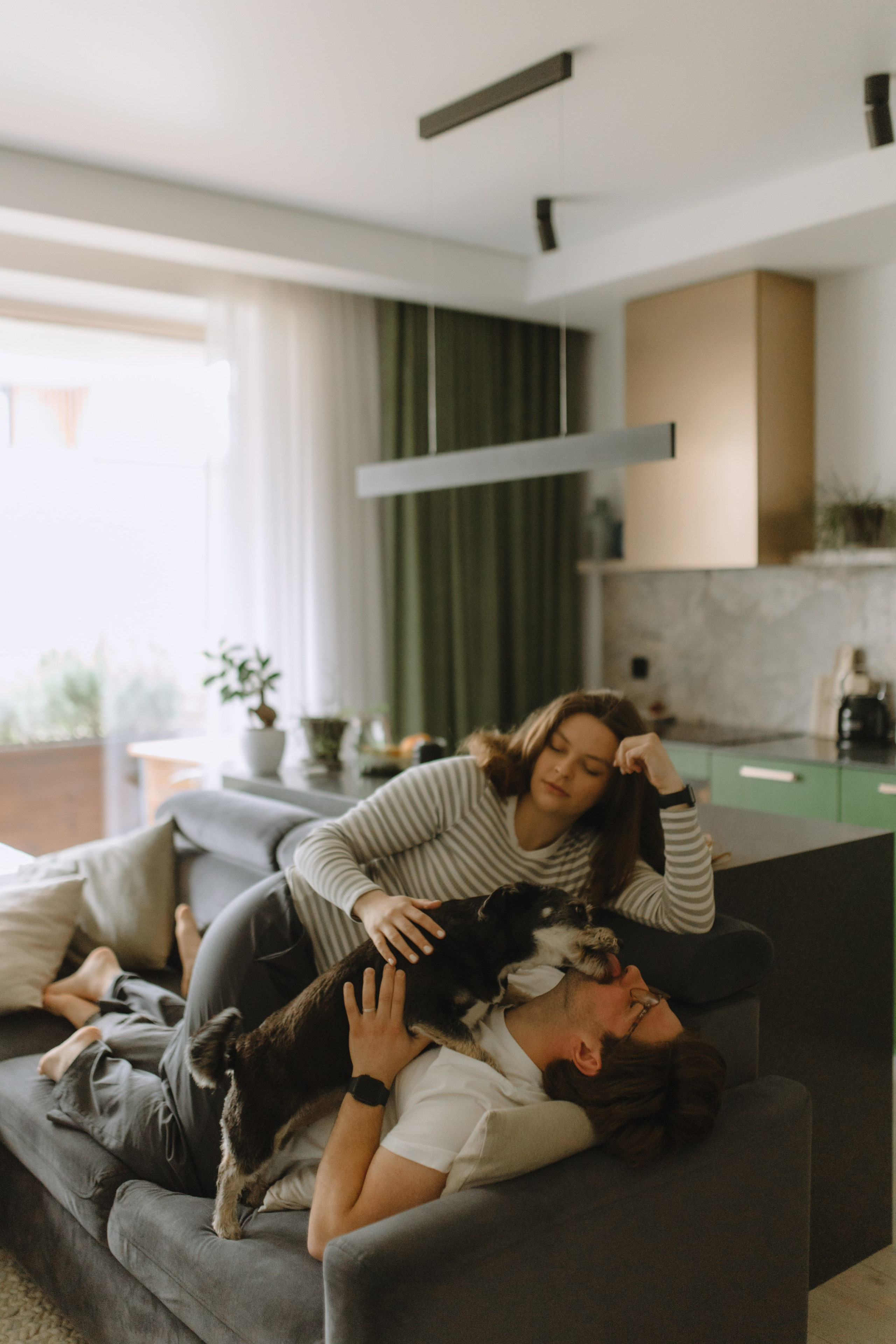 Nedos ir Tomo laukimas | NAMAI. Vestuvių ir šeimų fotografė Lena Bondarenko / belove photo