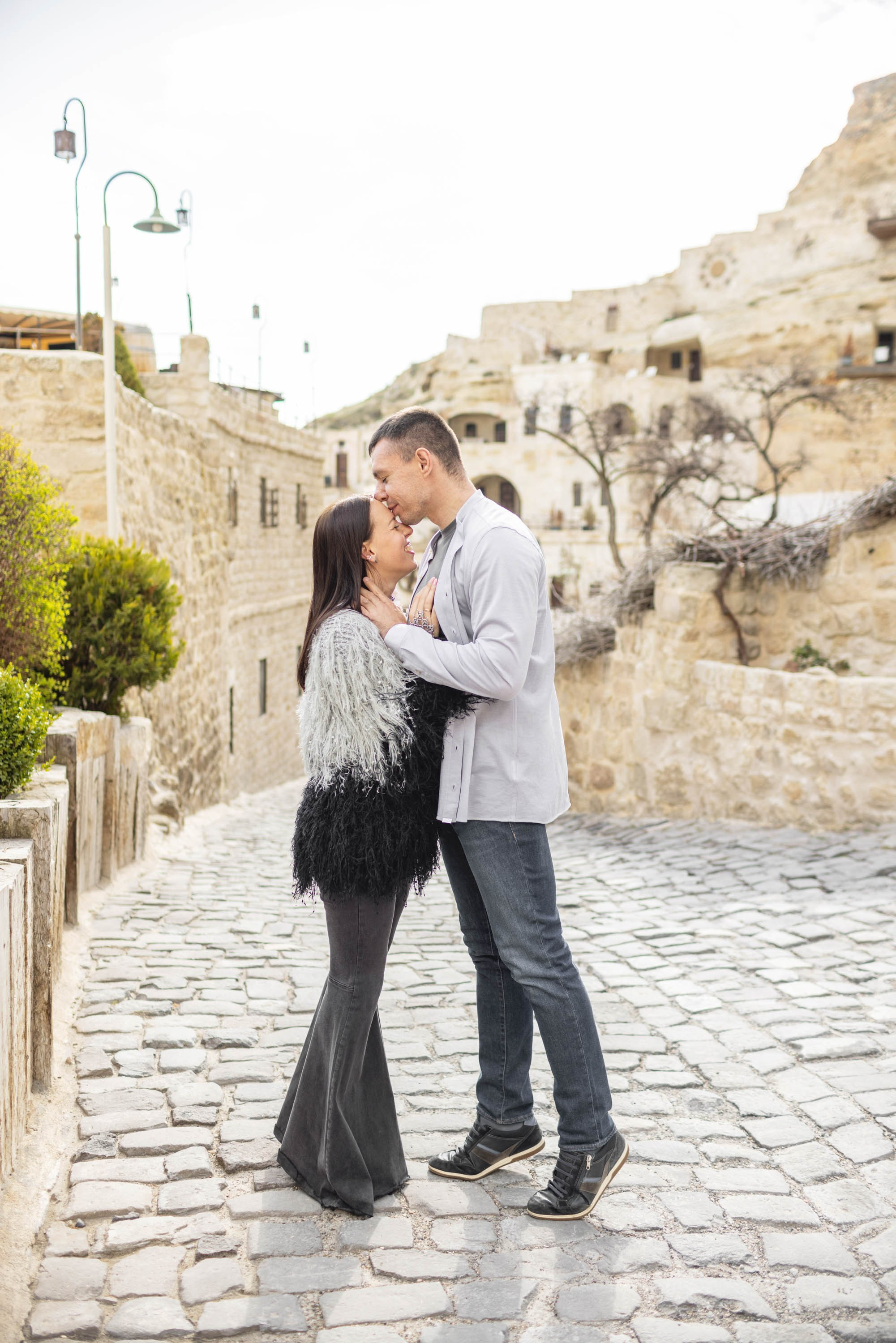 Stylish Photoshoot in the Charming Streets and Valleys of Cappadocia. Julia Ganch I Fashion Wedding Photography I Cappadocia Turkey