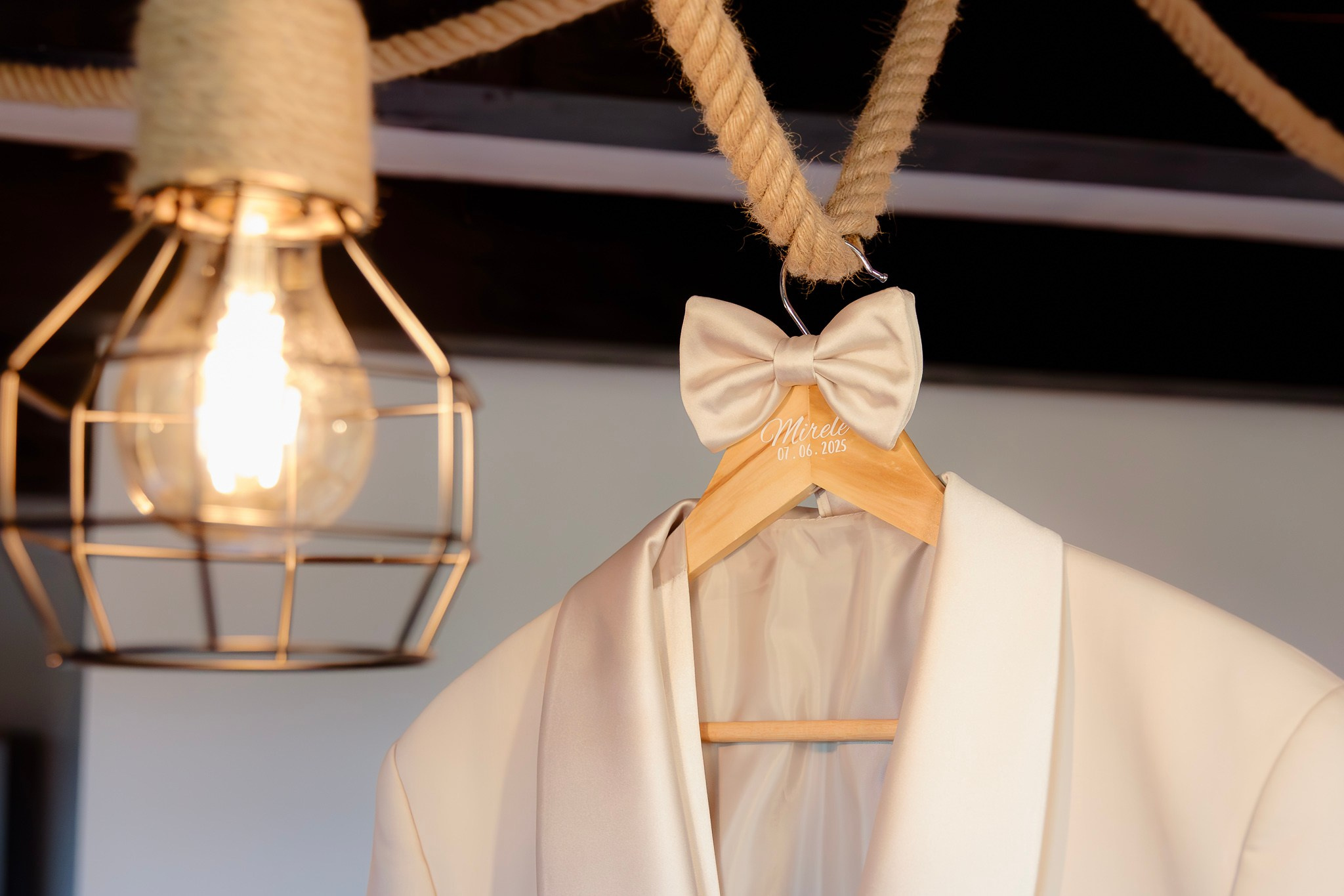 Ioana & Ionuț | Nuntă de poveste la Păstrăvăria Poiana din Mălini județul Suceava. Servicii foto-video profesionale, pentru momente de neuitat