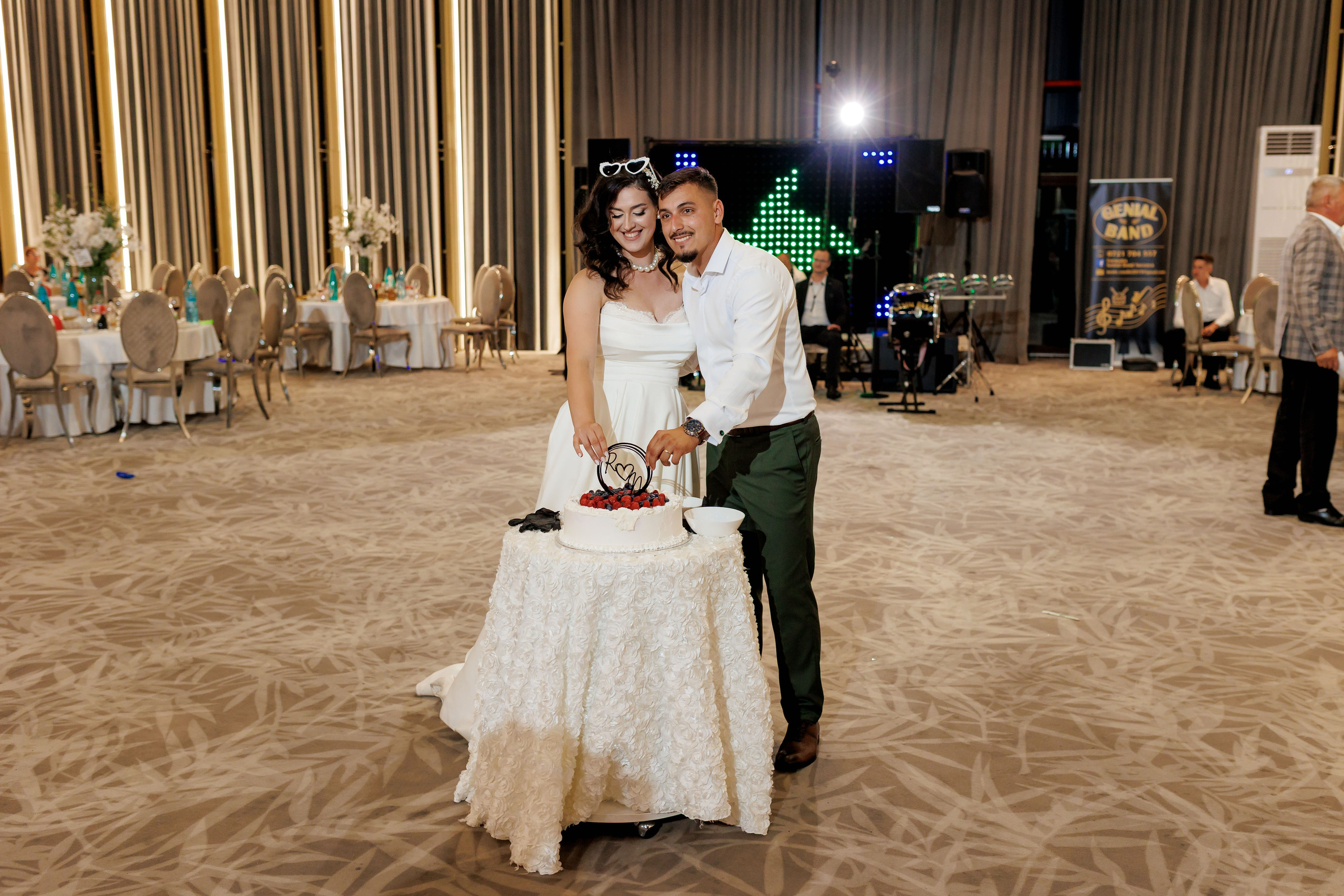 Nunta Nicoleta & Răzvan | Fotografie & Videografie Profesională. Servicii foto-video profesionale, pentru momente de neuitat