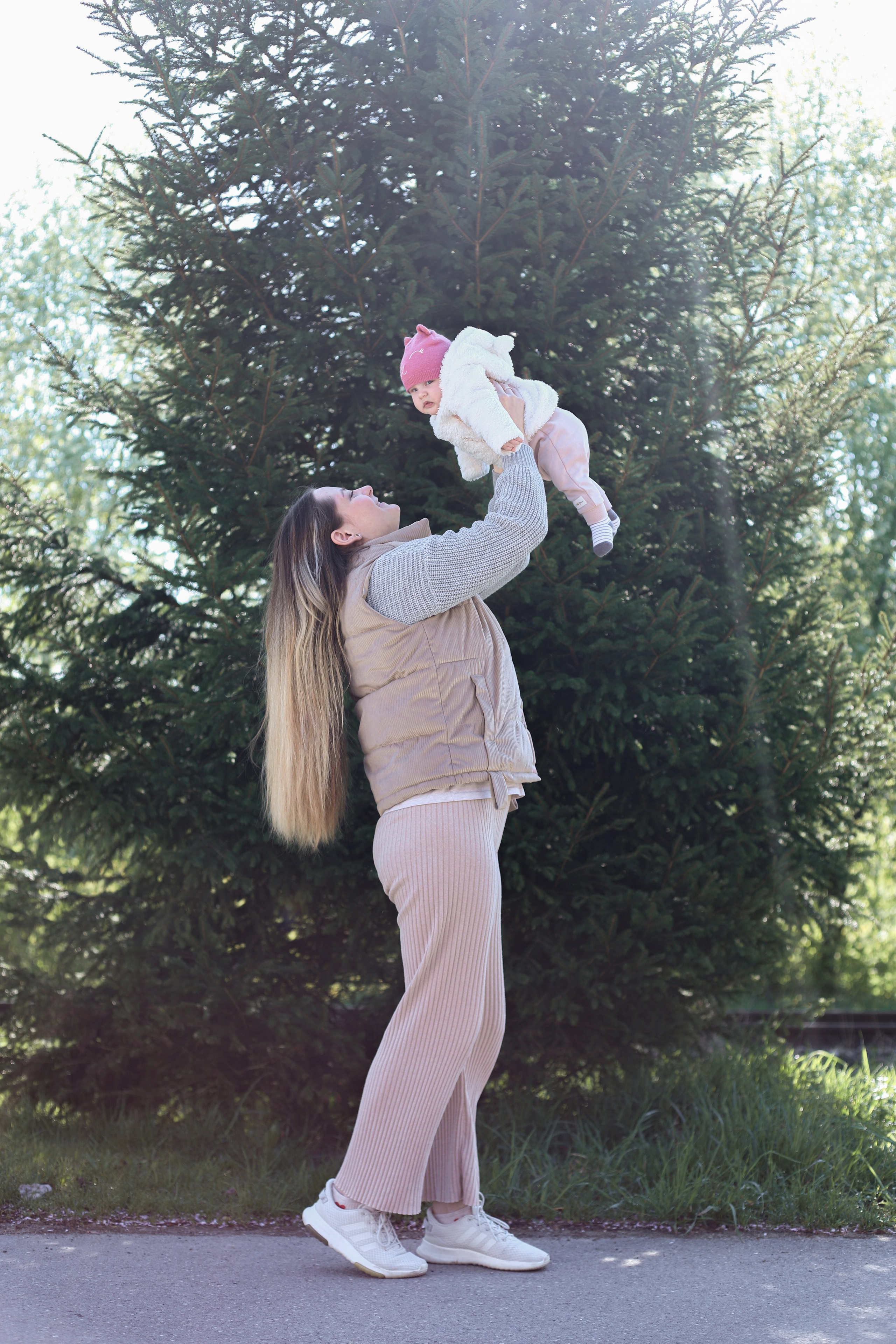Mama und Baby. Olena Fritz Fotografie