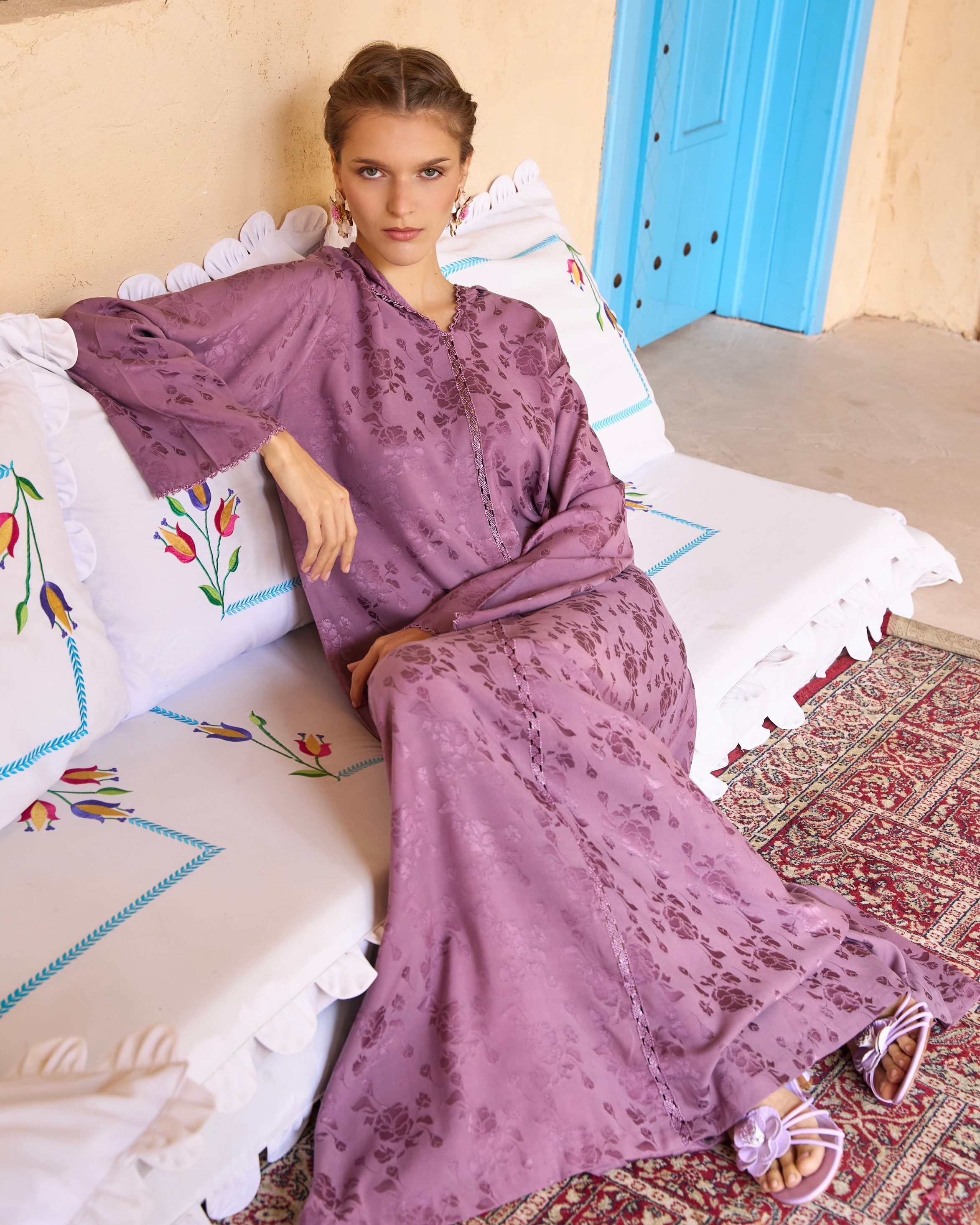 FASHION. Fashion and advertising photographer Alina Mikhalkovich Dubai