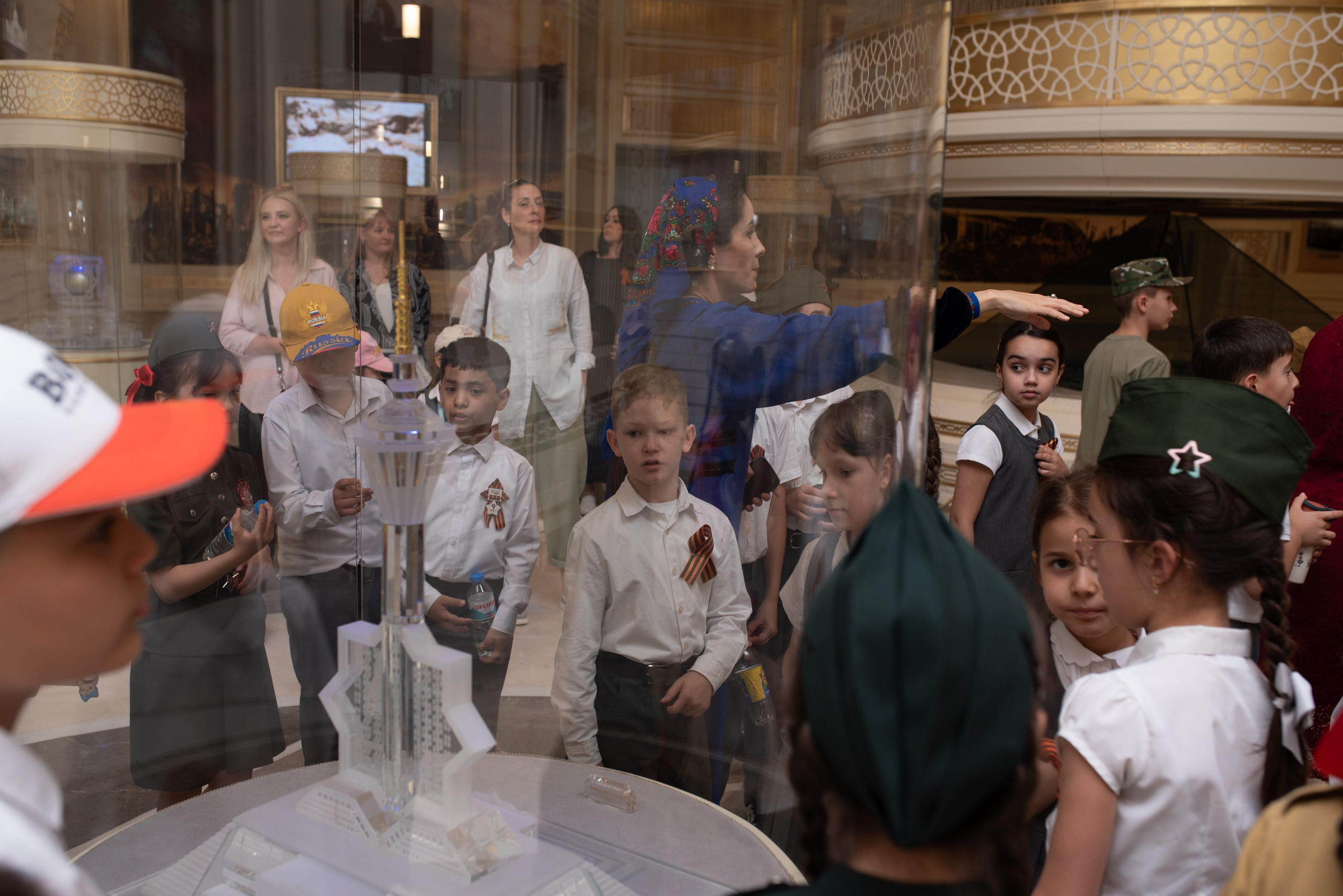 Вечный огонь 2"А» класс. Ваш фотограф в Ашхабаде Гамлет Осипов