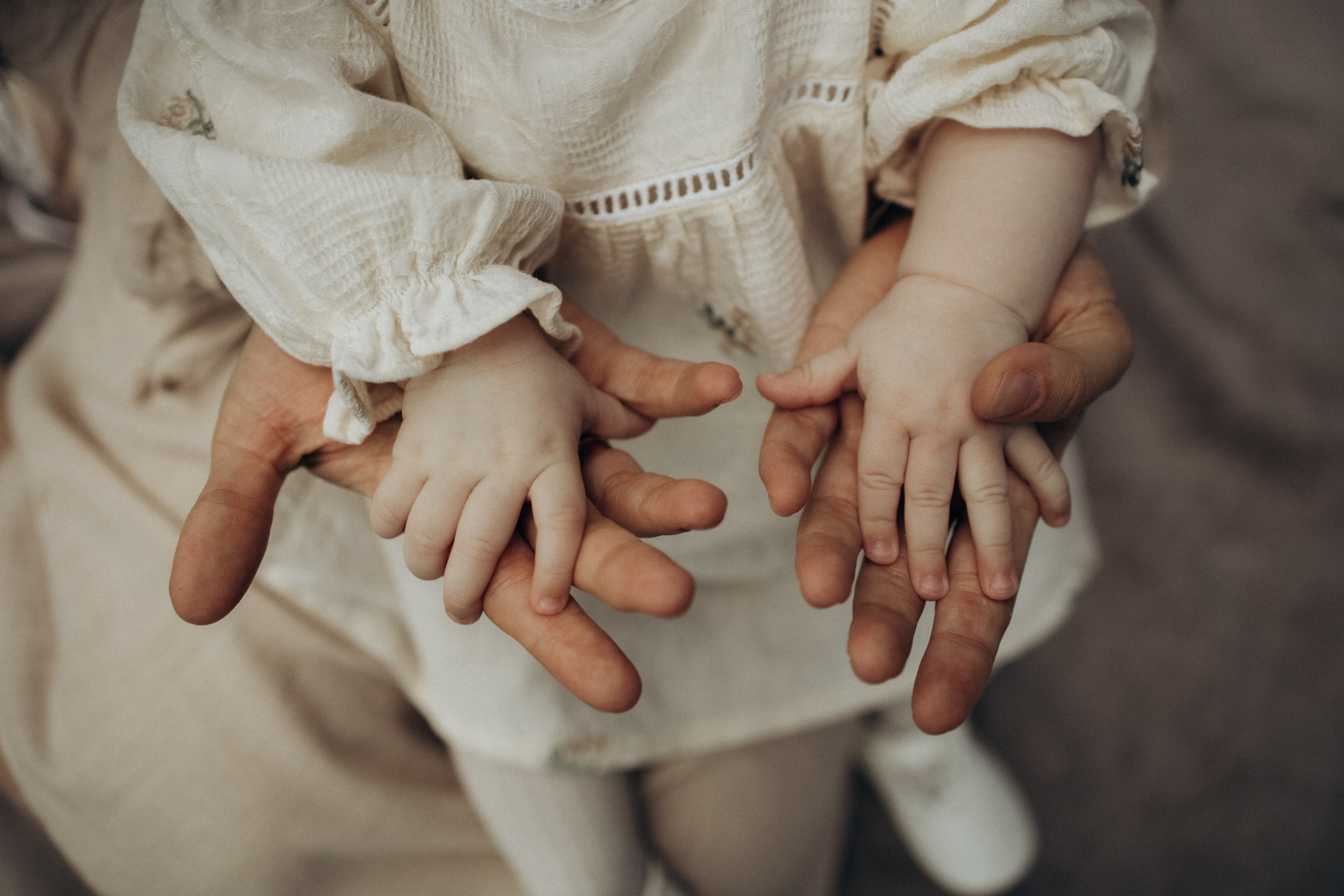 Pergola gardens. Photographer in Milton Keynes, Northampton & London — Wedding, Family & Portrait Photography