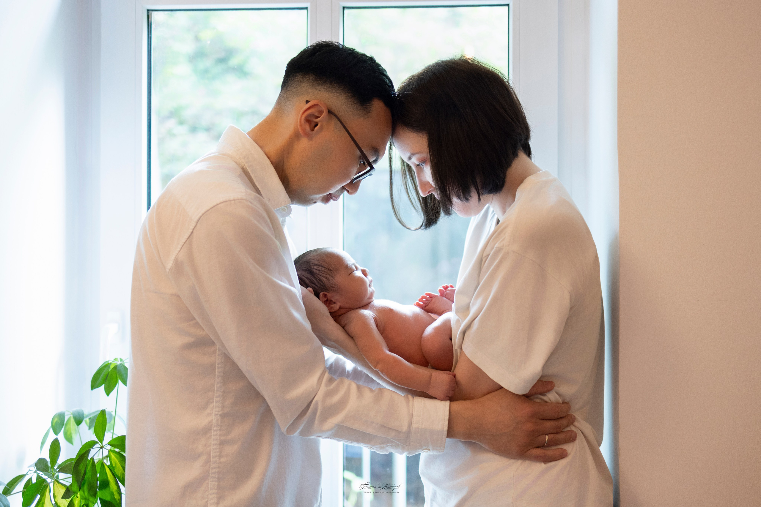 You Don’t Need a Perfect Home for Perfect Photos: A Story From My Newborn Sessions. Family & Maternity Photographer in Dresden Tatiana Mudryak