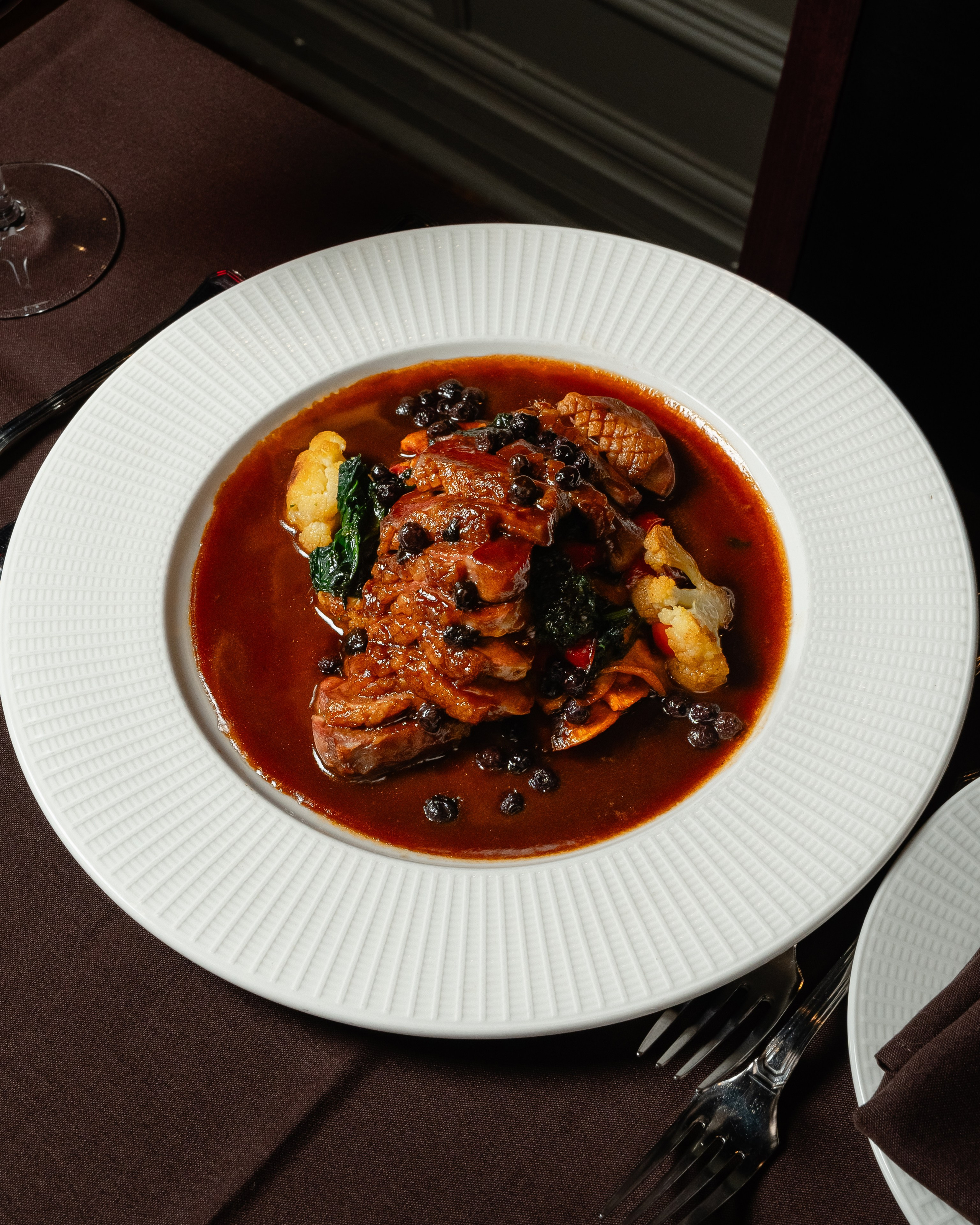 Luna. Welcome to my video and photo world!