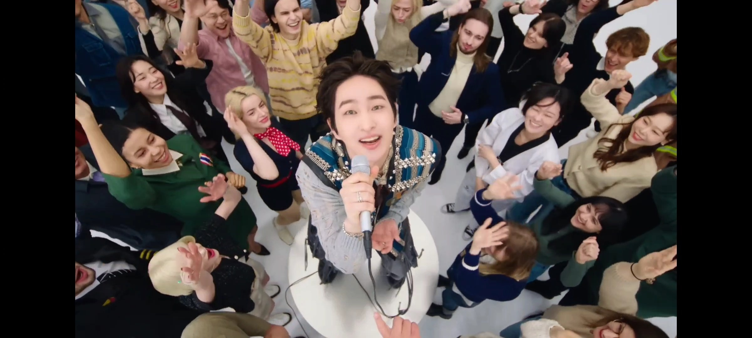 K-POP IDOL SOLO MV ONEW “ANIMALS” — extra, 18/03/2025. Photographer in Seoul Dobrokvashina Natalya