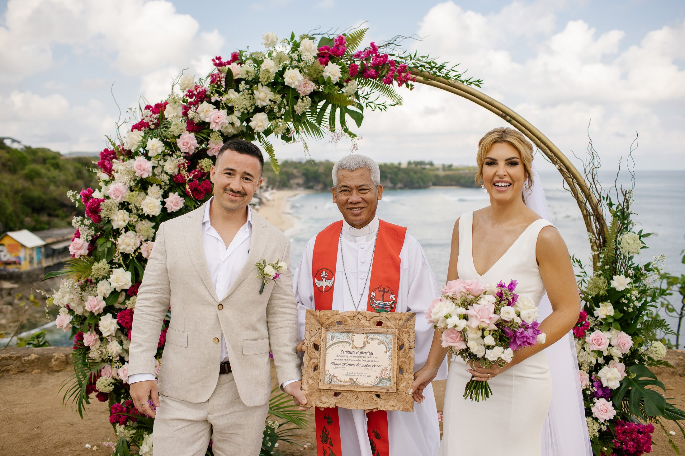 Escape to Bali on a cliff. Get.it.feel — Aesthetic Photography and Videography