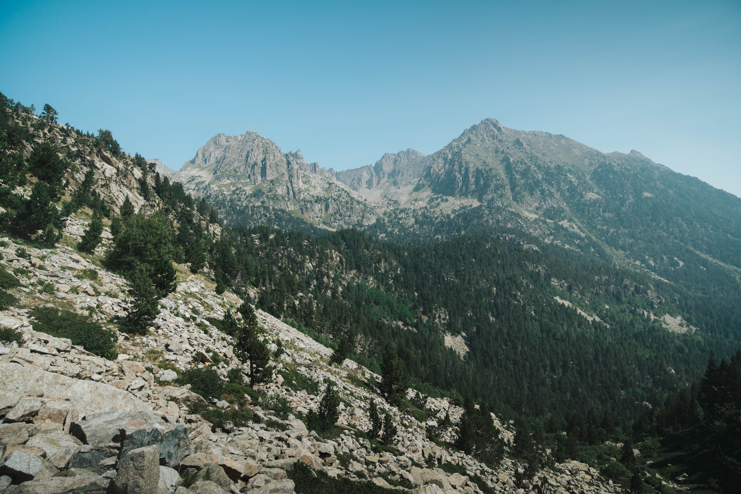 Parque Nacional de Aigüestortes y Estany de Sant Maurici. Alba del Norte Studio